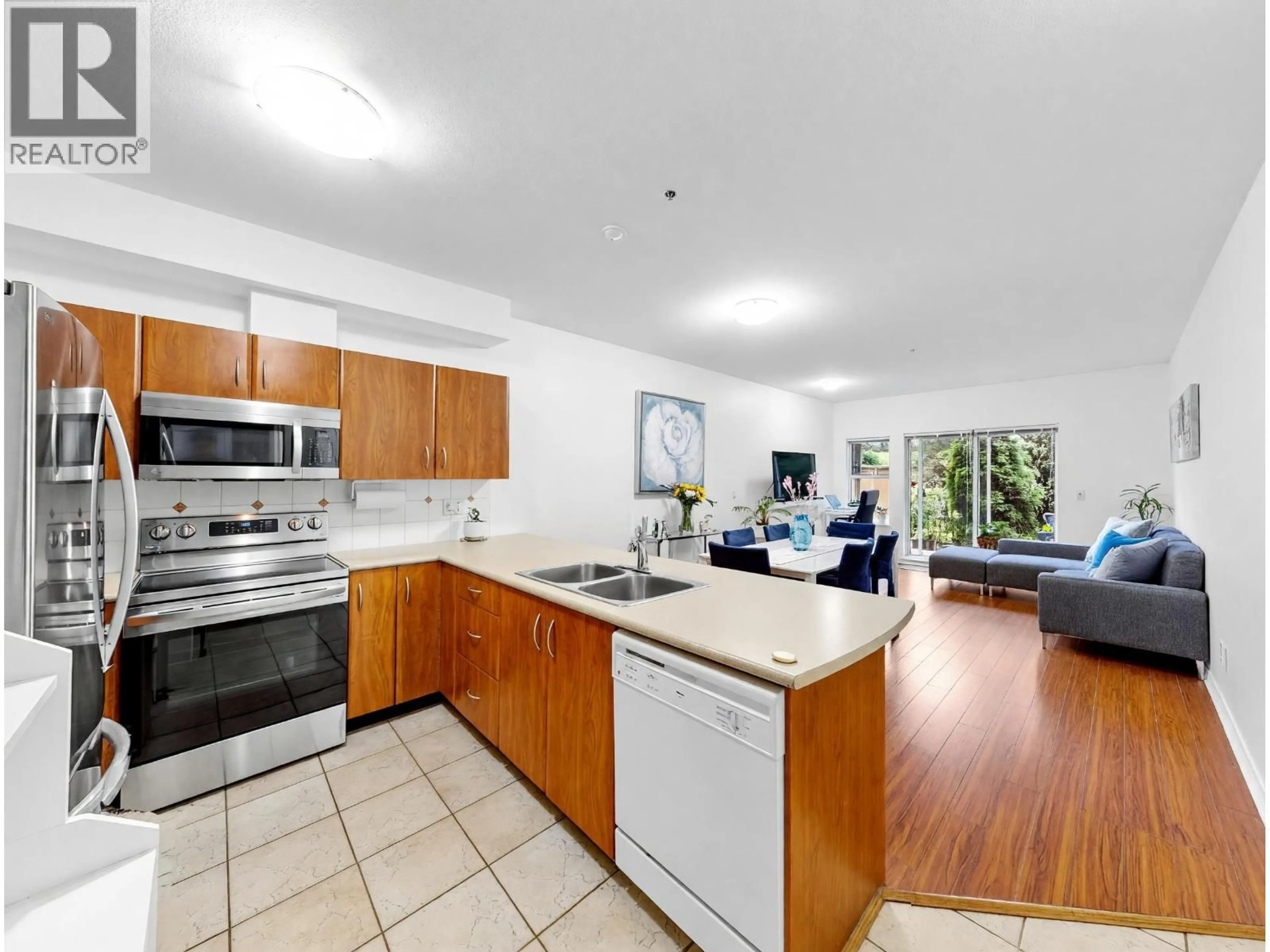 Open concept kitchen, unknown for 35 - 730 FARROW STREET, Coquitlam British Columbia V3J7Y7