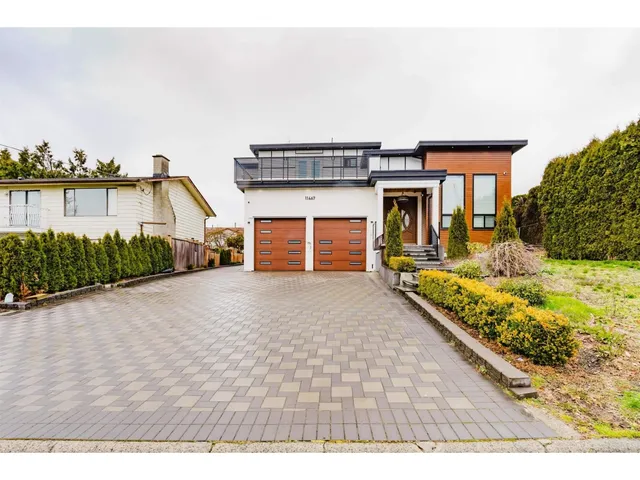 11467 76A AVENUE, Delta 2