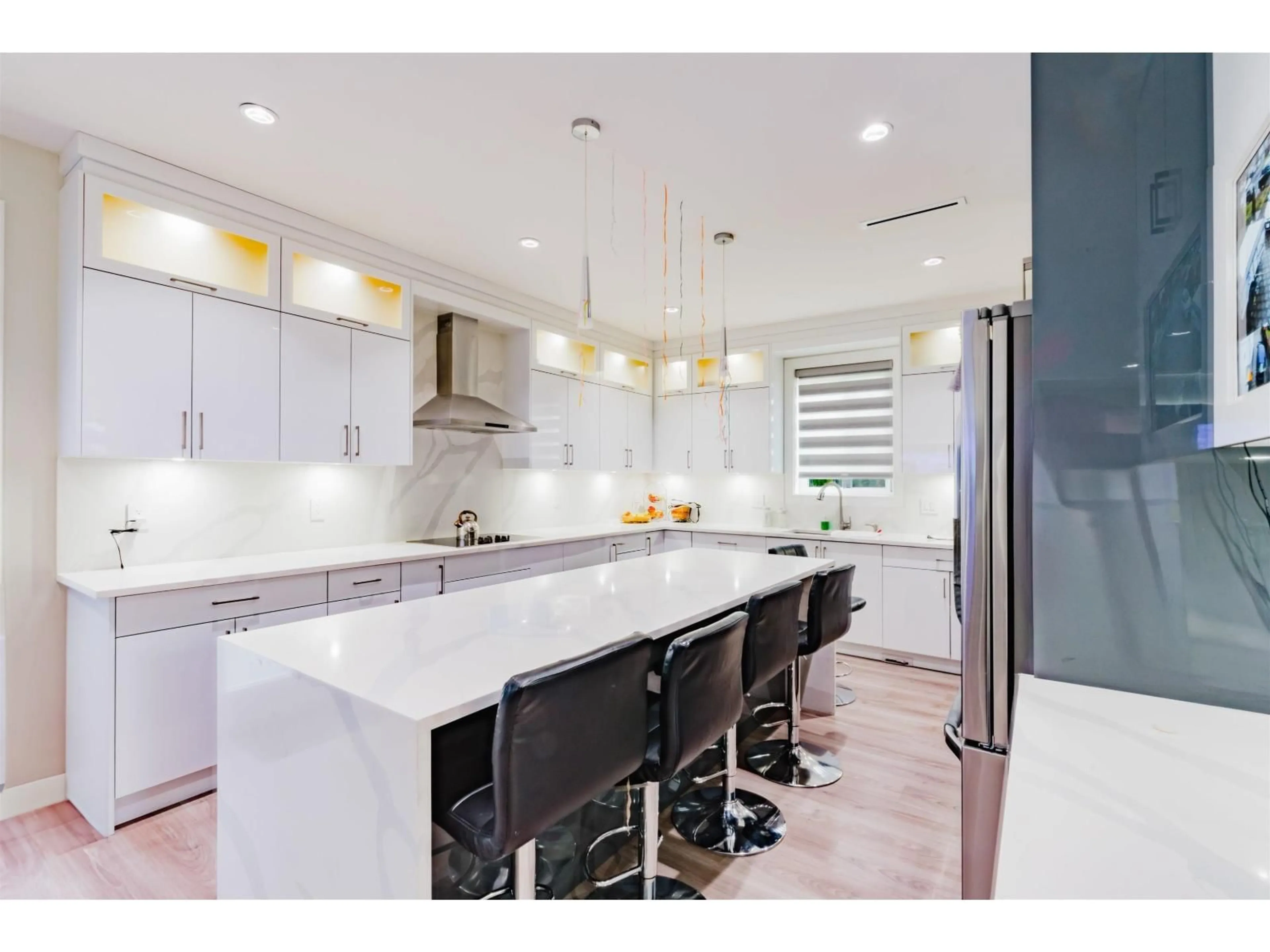 Contemporary kitchen, ceramic/tile floor for 11467 76A AVENUE, Delta British Columbia V4C1L5