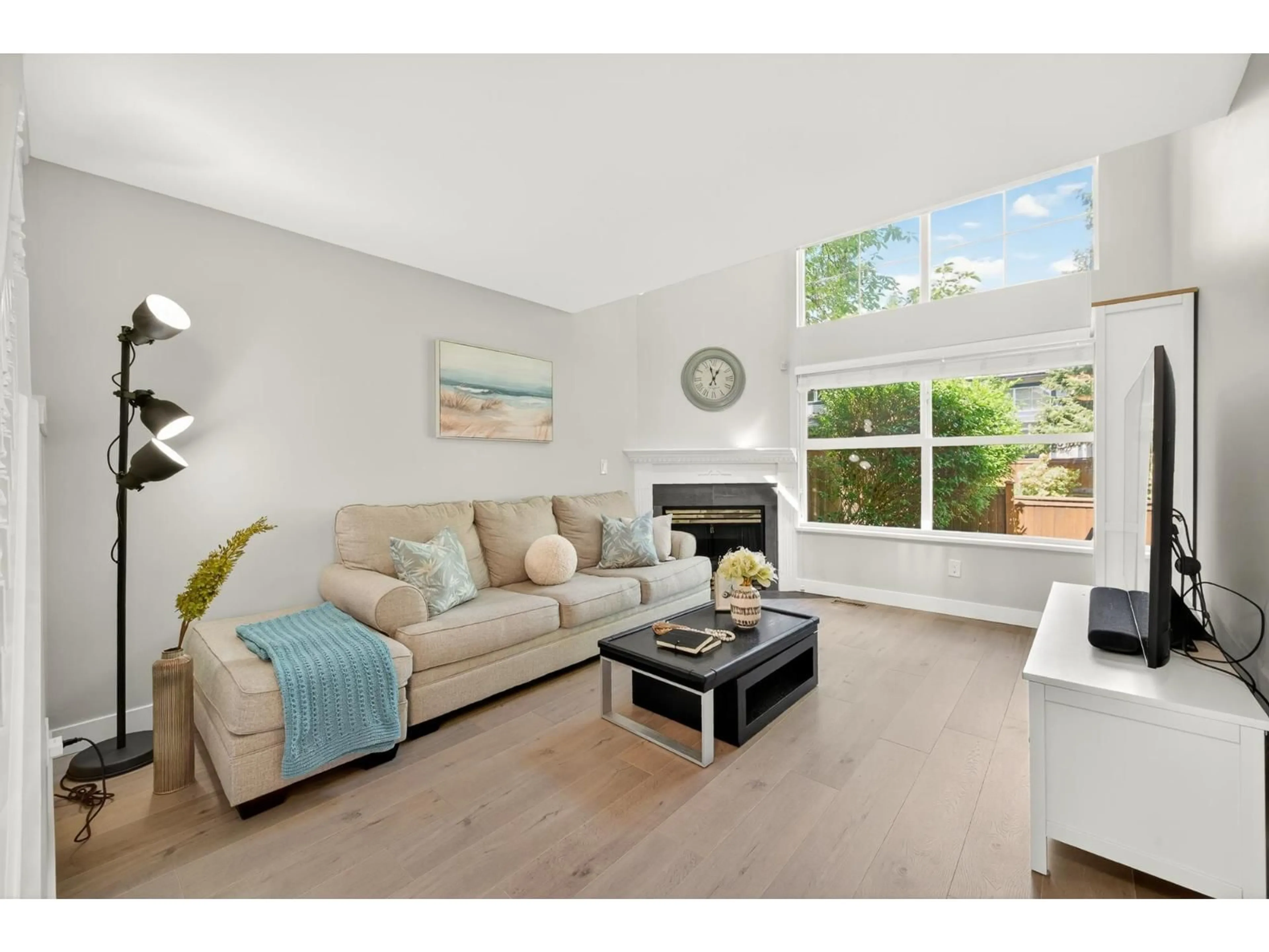Living room with furniture, wood/laminate floor for 54 - 8111 160 STREET, Surrey British Columbia V4N0V4