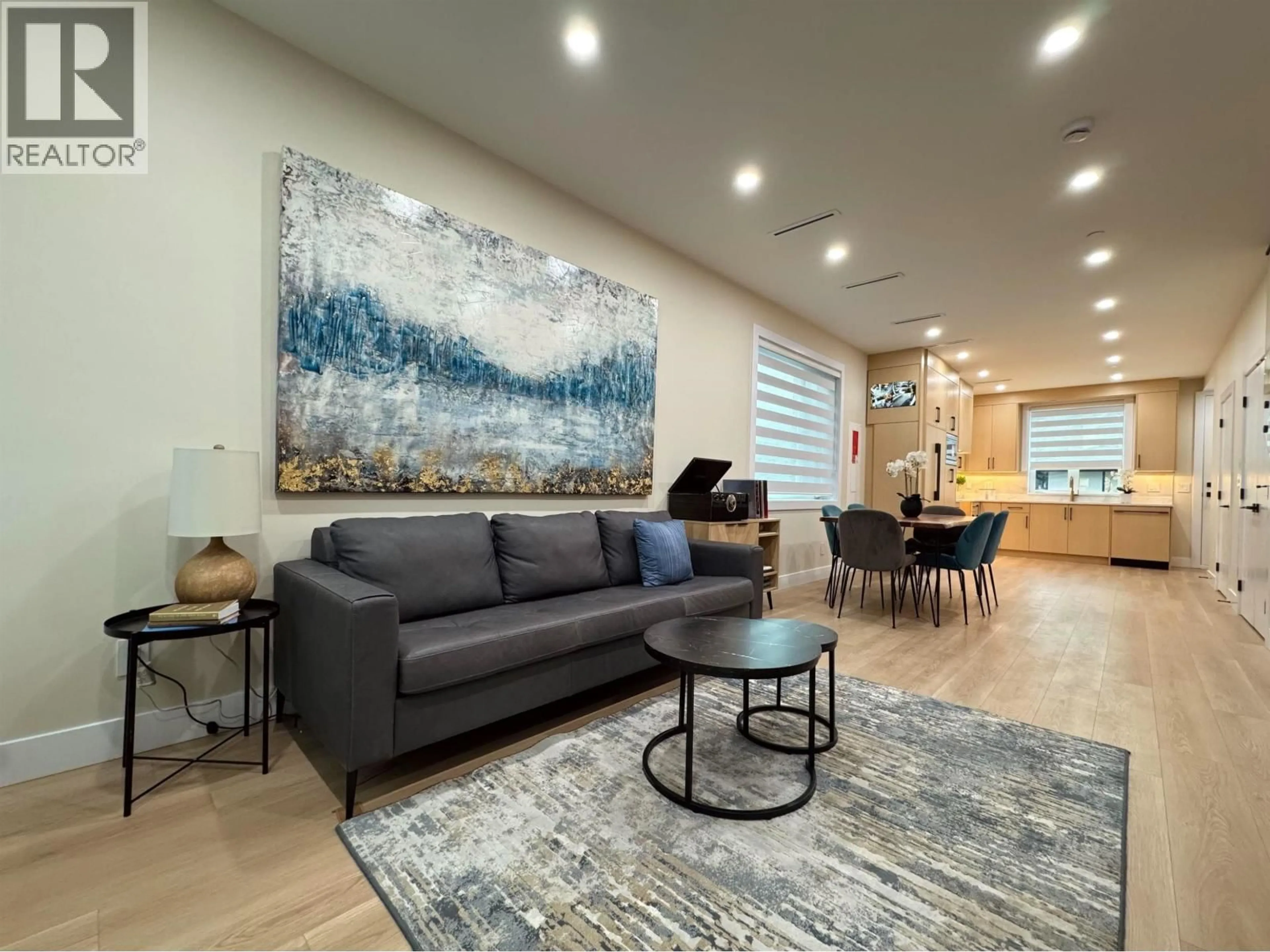 Living room with furniture, unknown for 2828 CHEYENNE AVENUE, Vancouver British Columbia V5R4R6