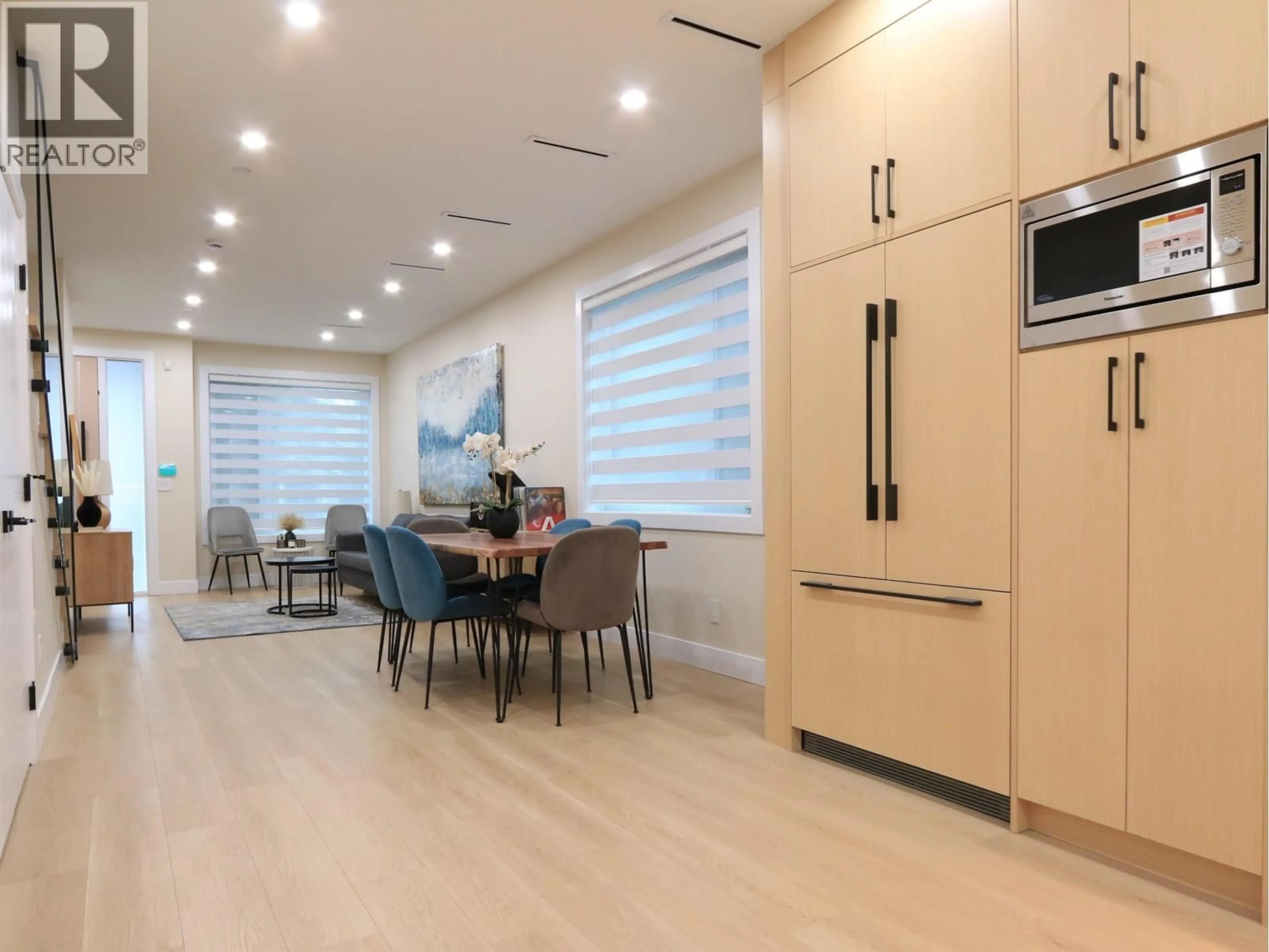 Unknown for 2828 CHEYENNE AVENUE, Vancouver British Columbia V5R4R6