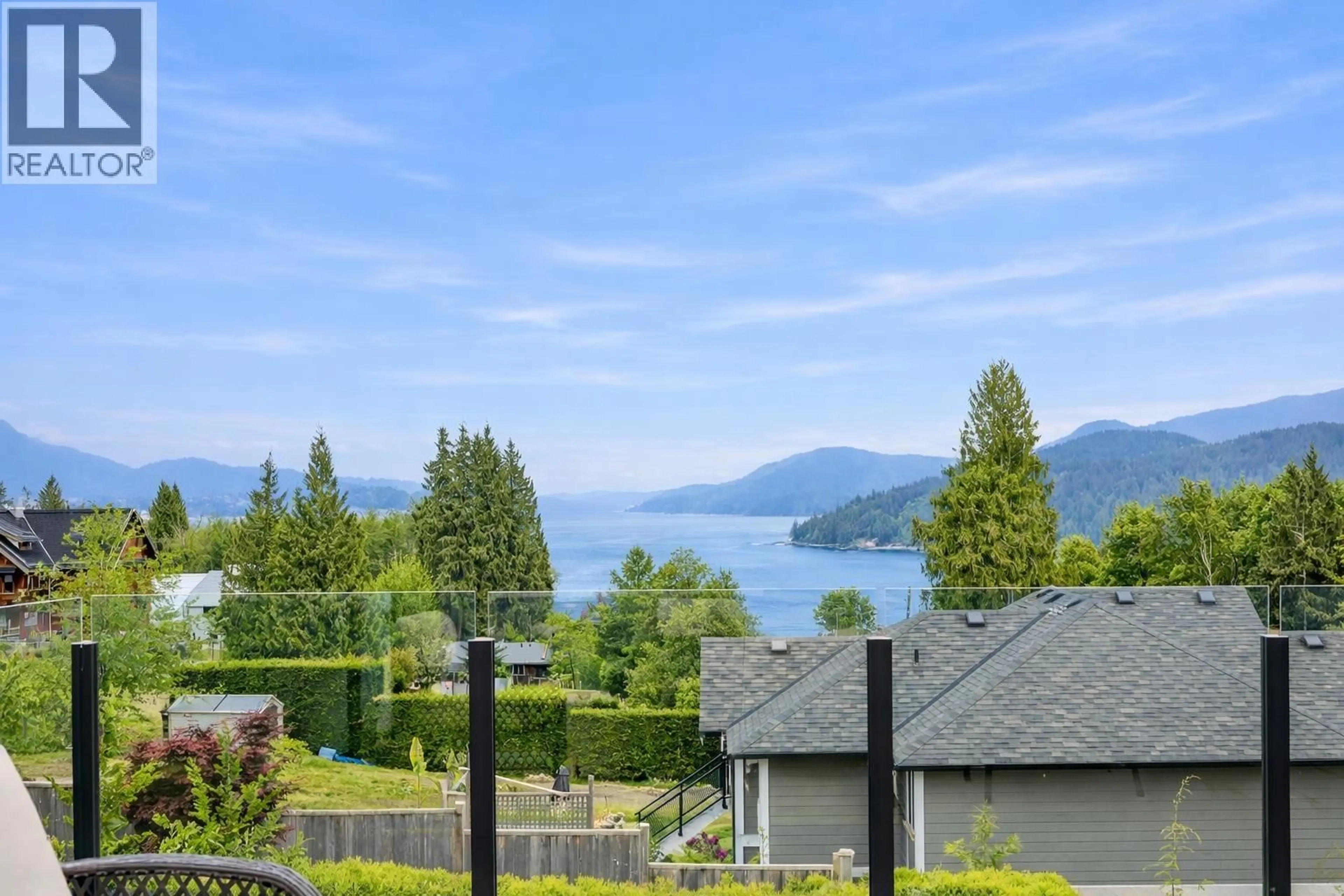 A pic from outside/outdoor area/front of a property/back of a property/a pic from drone, water/lake/river/ocean view for 791 COURTNEY ROAD, Gibsons British Columbia V0N1V1