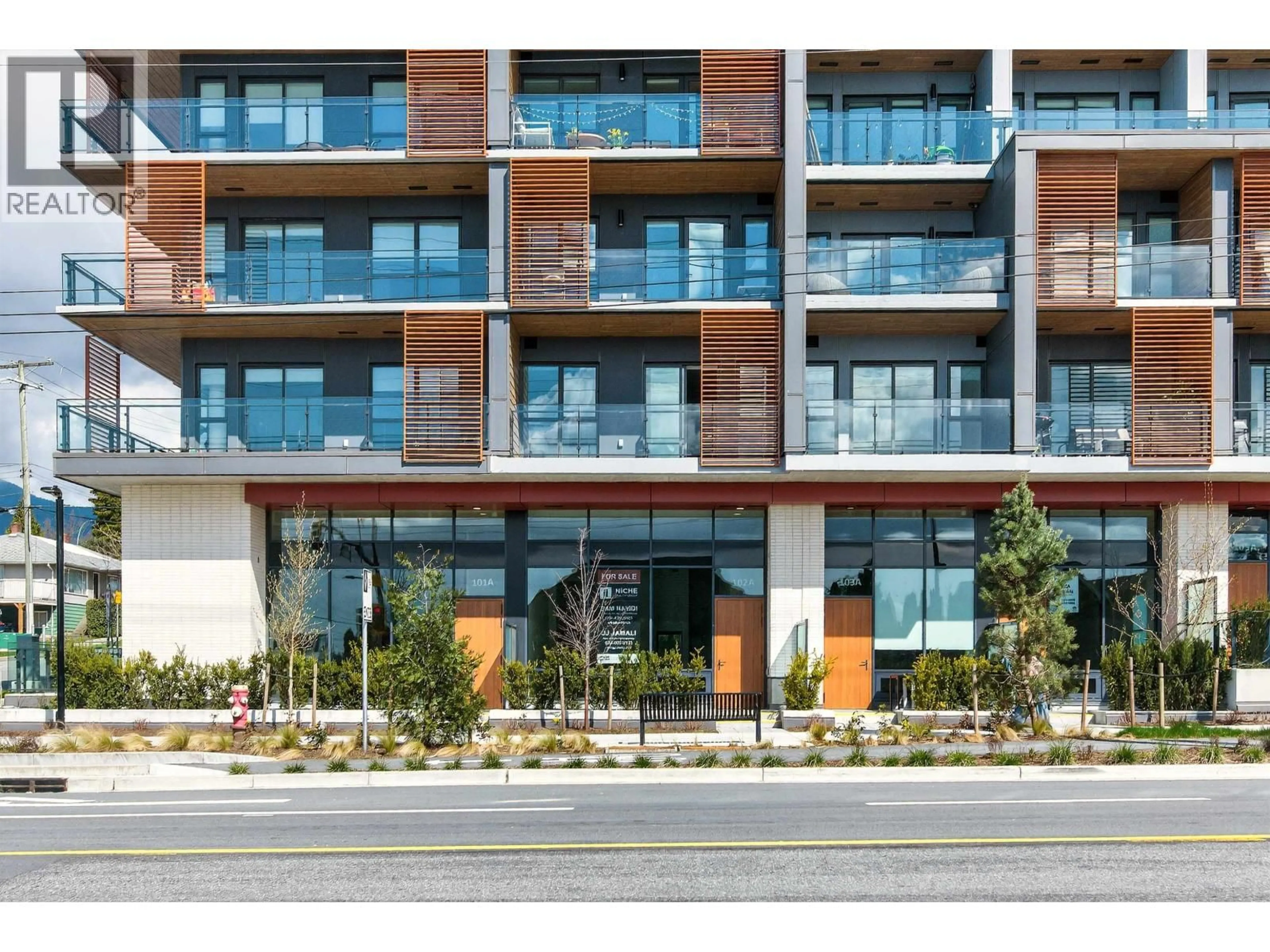 Unknown for 101/202 - 422 3RD STREET, North Vancouver British Columbia V7L0K1