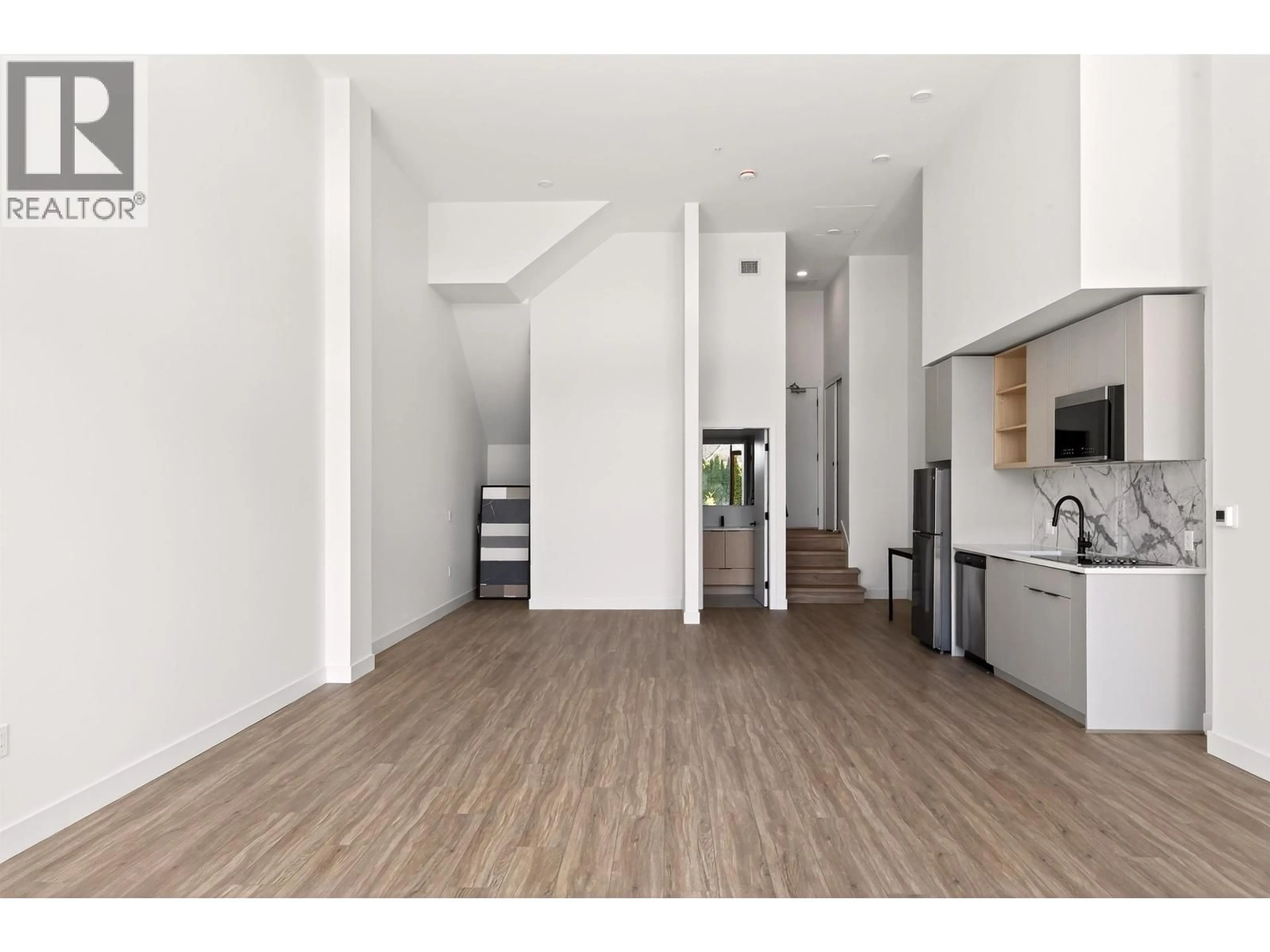 Unknown for 101/202 - 422 3RD STREET, North Vancouver British Columbia V7L0K1