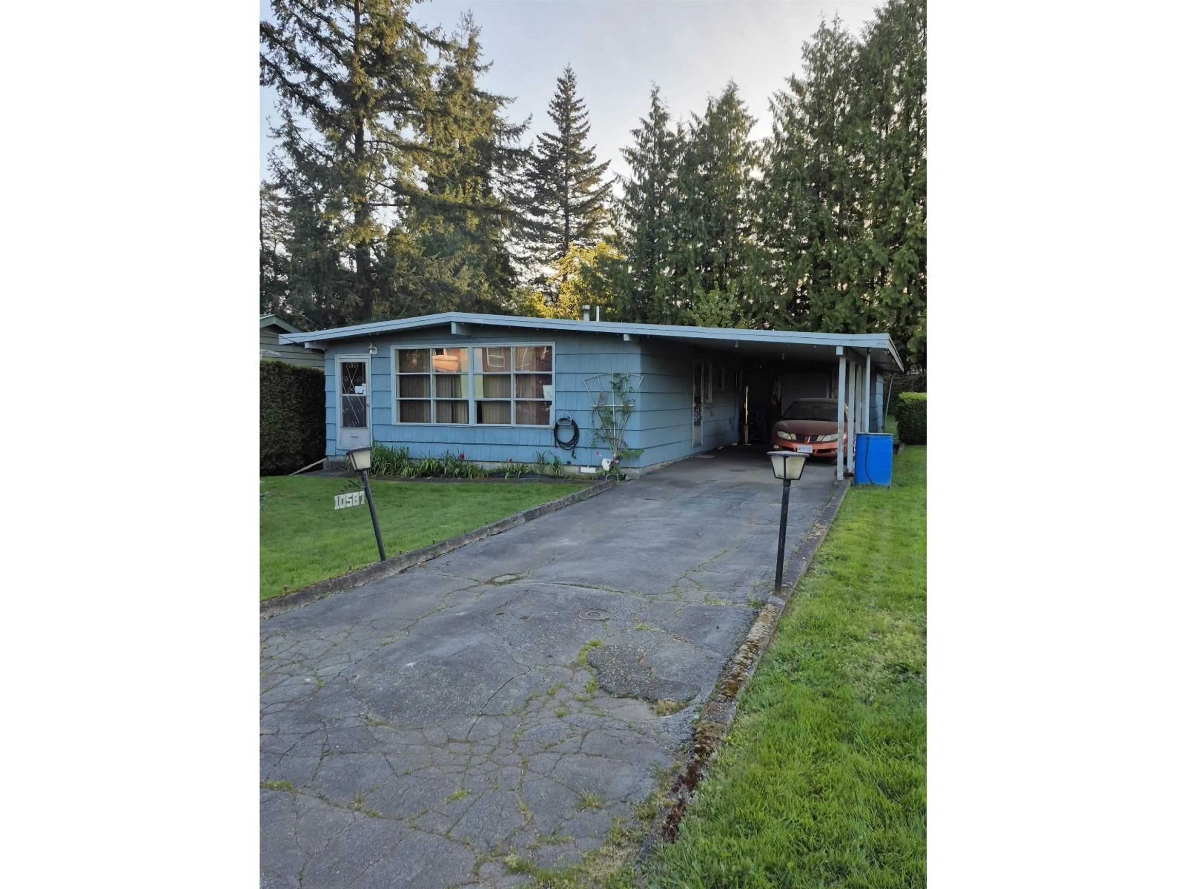 Unknown for 10587 138A STREET, Surrey British Columbia V3T4L2