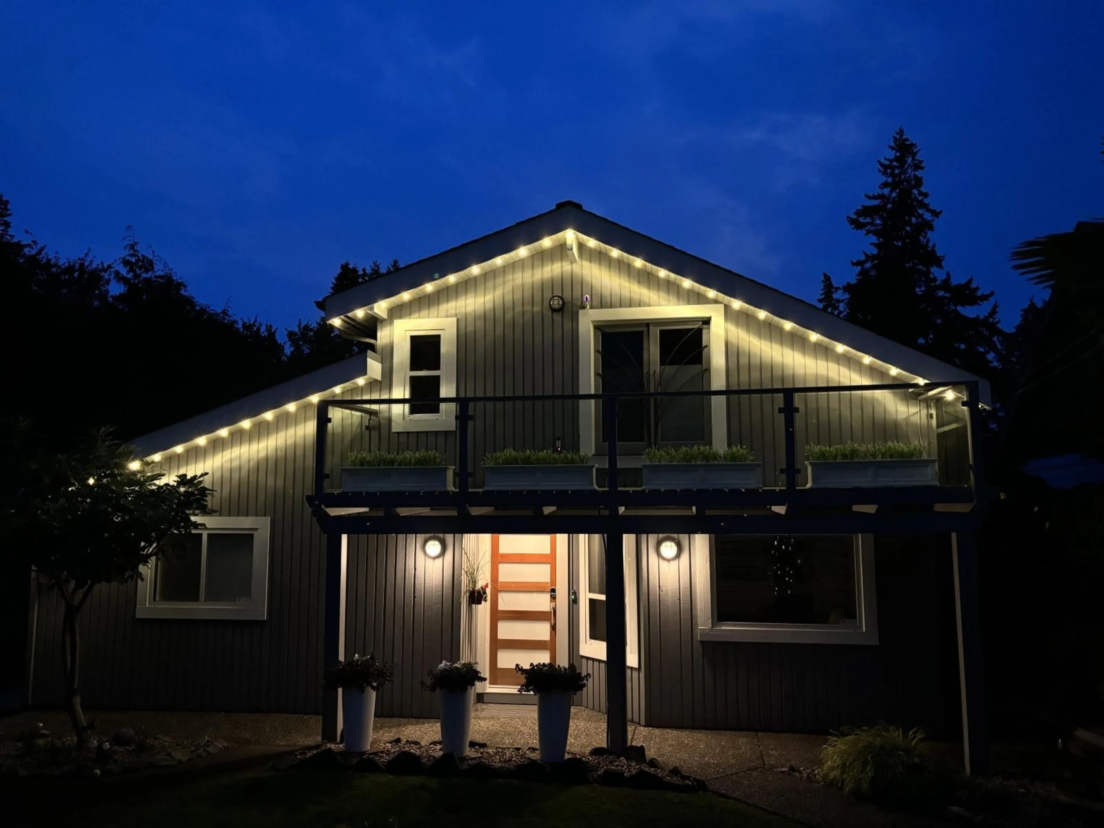 Home with vinyl exterior material, unknown for 12272 AGAR STREET, Surrey British Columbia V4A3C2
