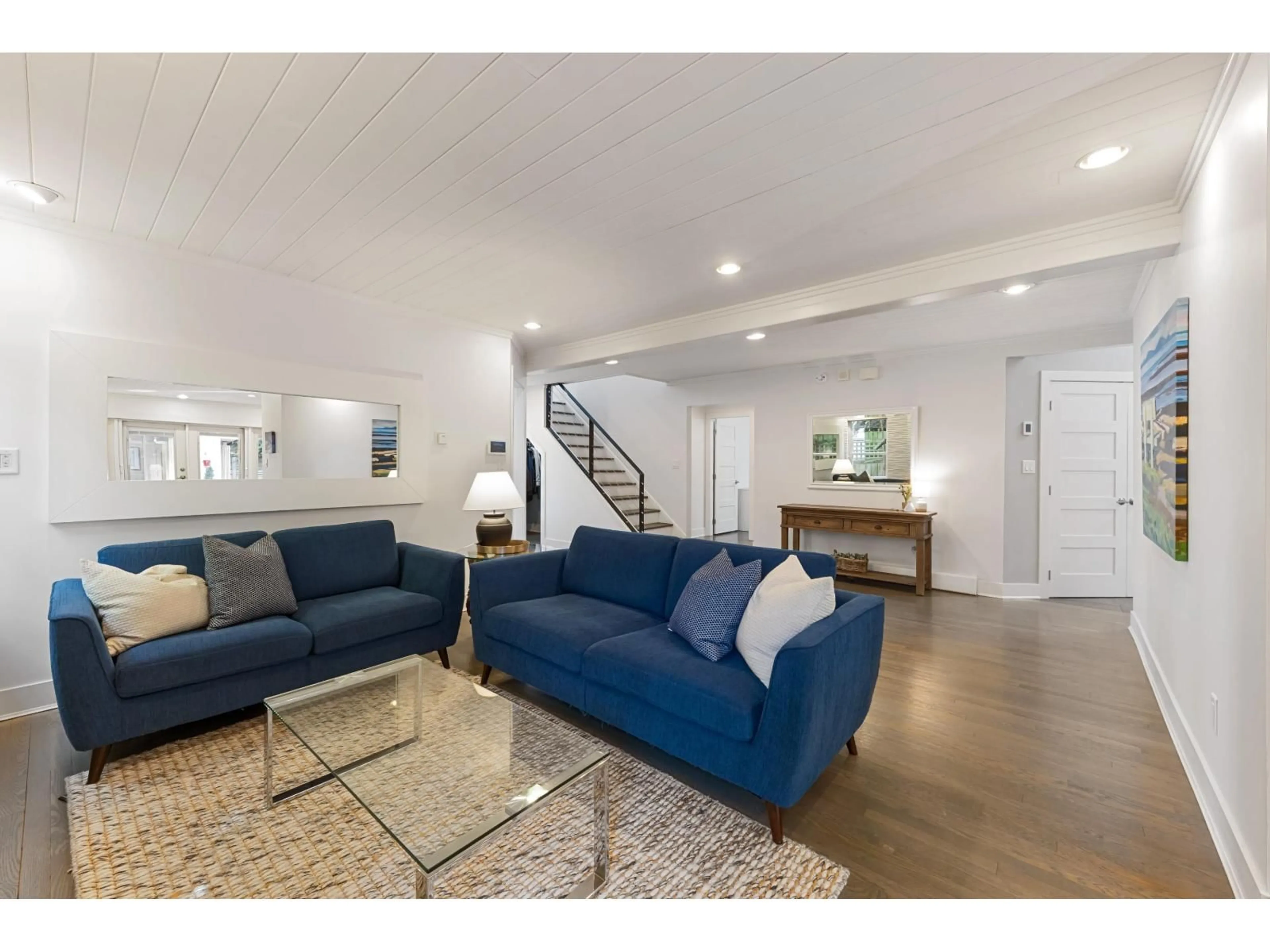 Living room with furniture, unknown for 12272 AGAR STREET, Surrey British Columbia V4A3C2