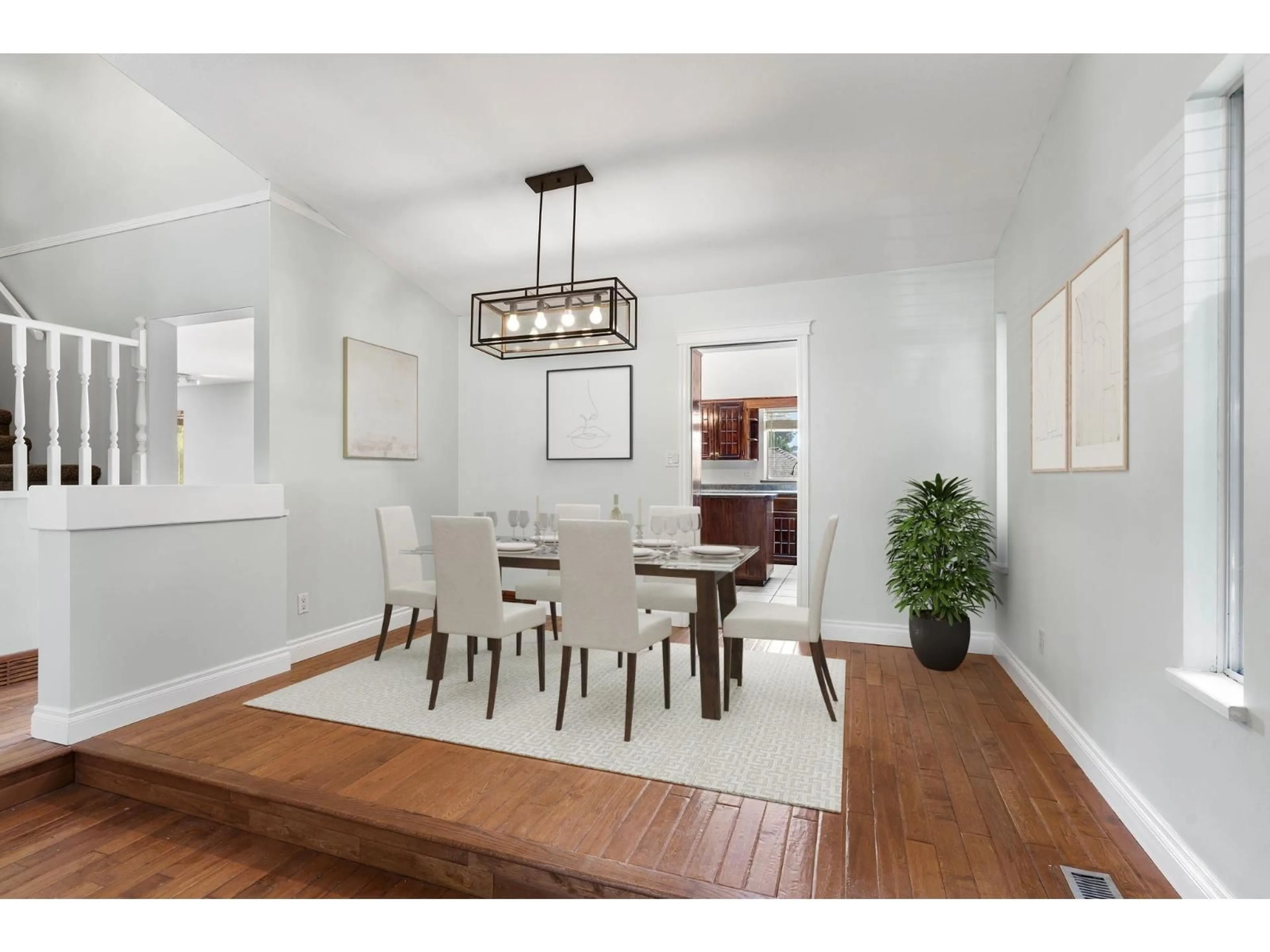 Dining room, wood/laminate floor for 33480 BLUEBERRY DRIVE, Mission British Columbia V2V6E7