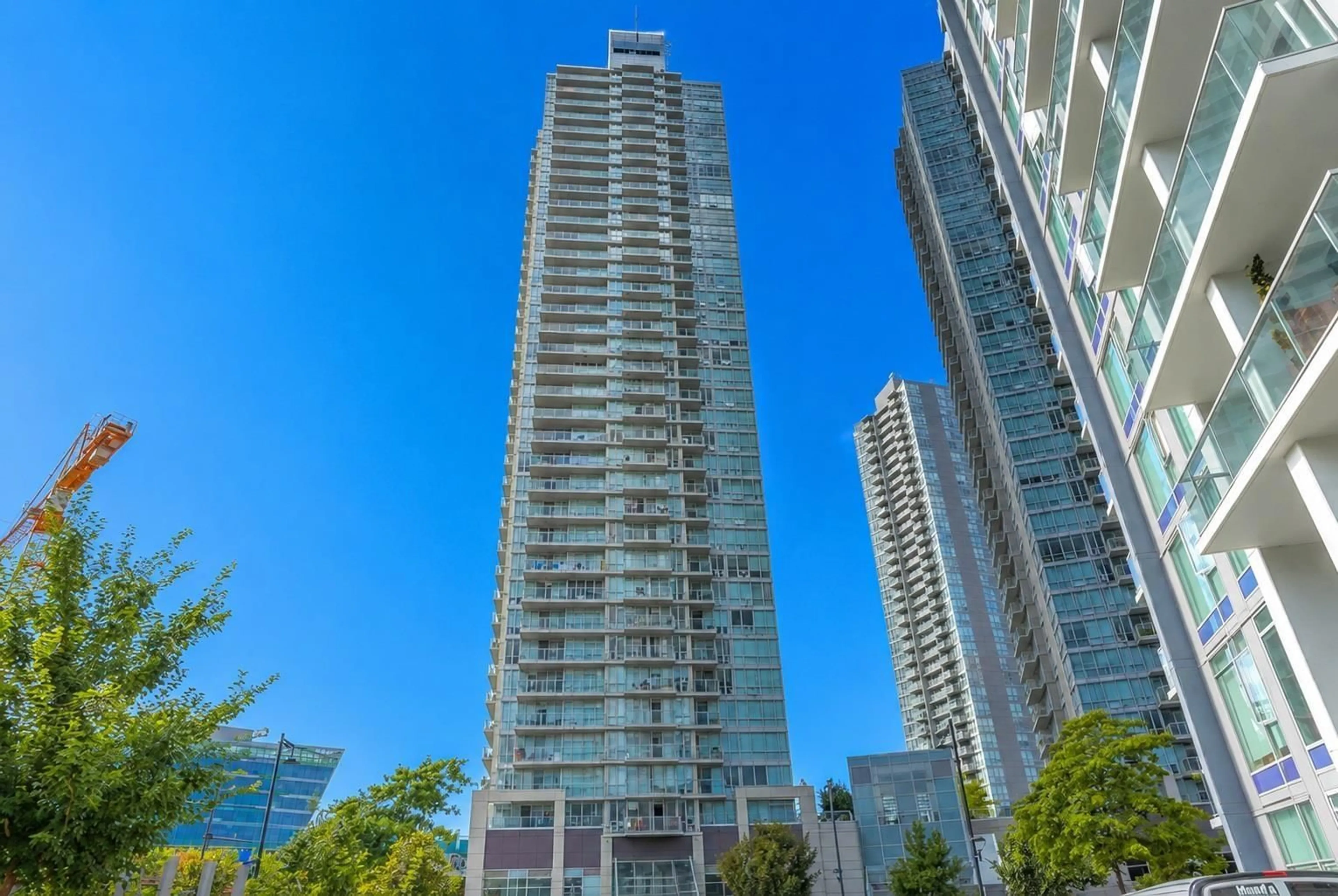 Unknown for 3303 - 9981 WHALLEY BOULEVARD, Surrey British Columbia V3T0G6