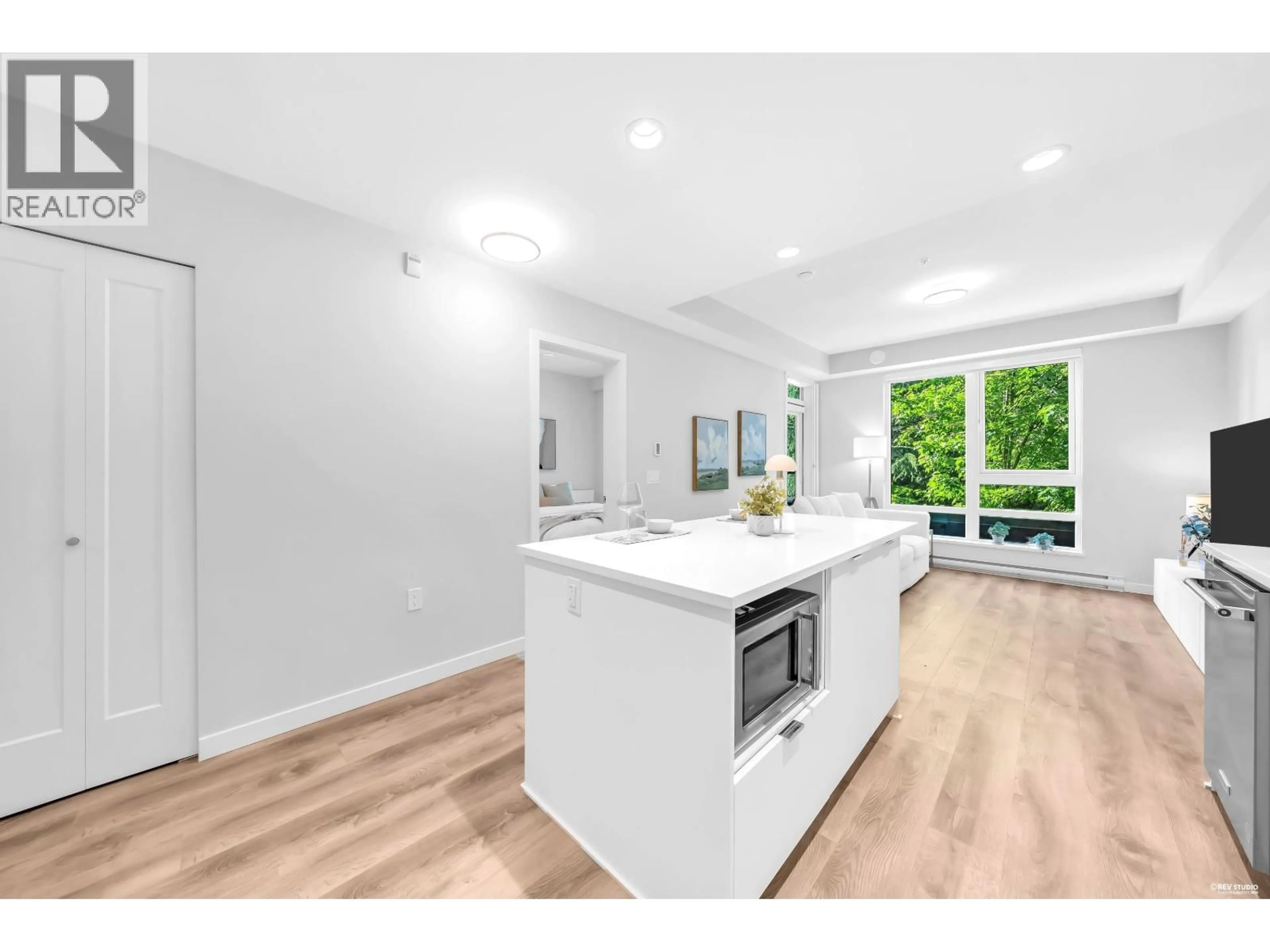 Open concept kitchen, unknown for 305 - 615 COTTONWOOD AVENUE, Coquitlam British Columbia V3J0N4