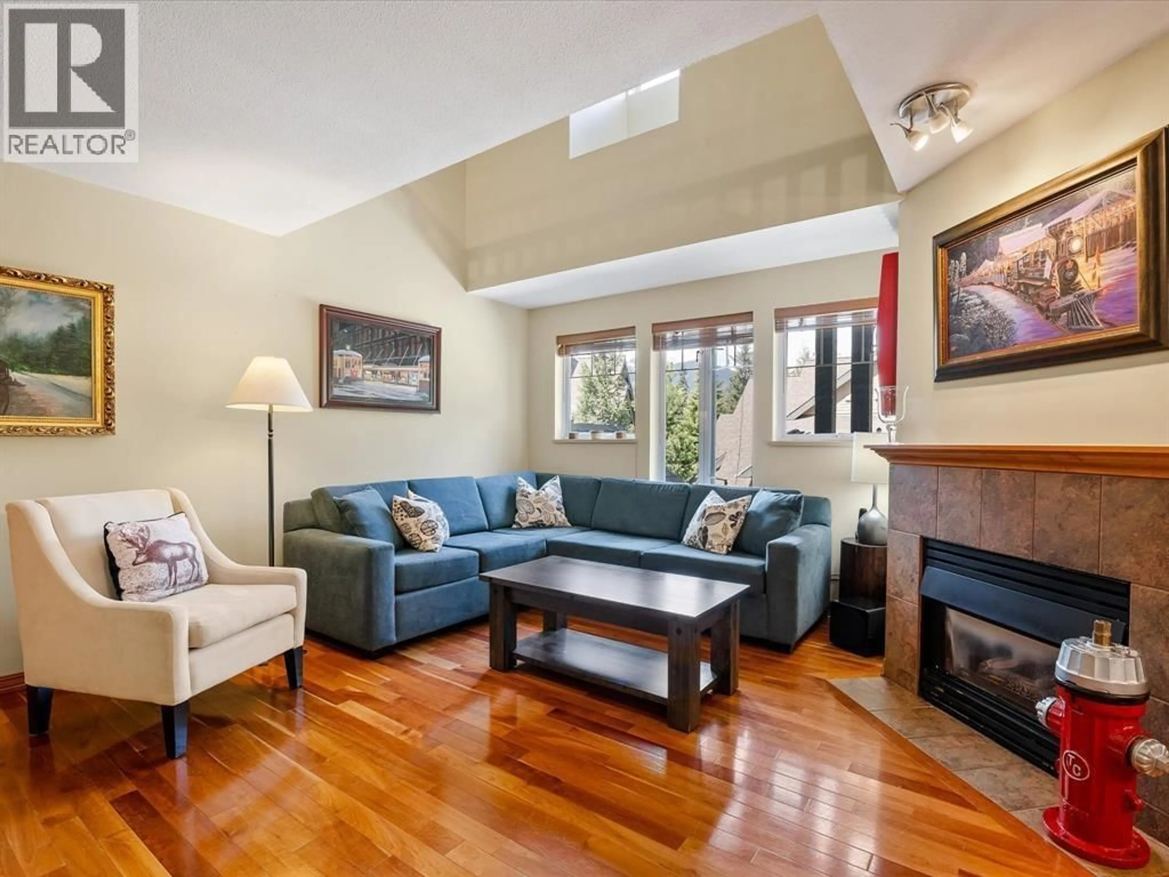 Living room with furniture, wood/laminate floor for 29 - 2641 WHISTLER ROAD, Whistler British Columbia V8E0R4