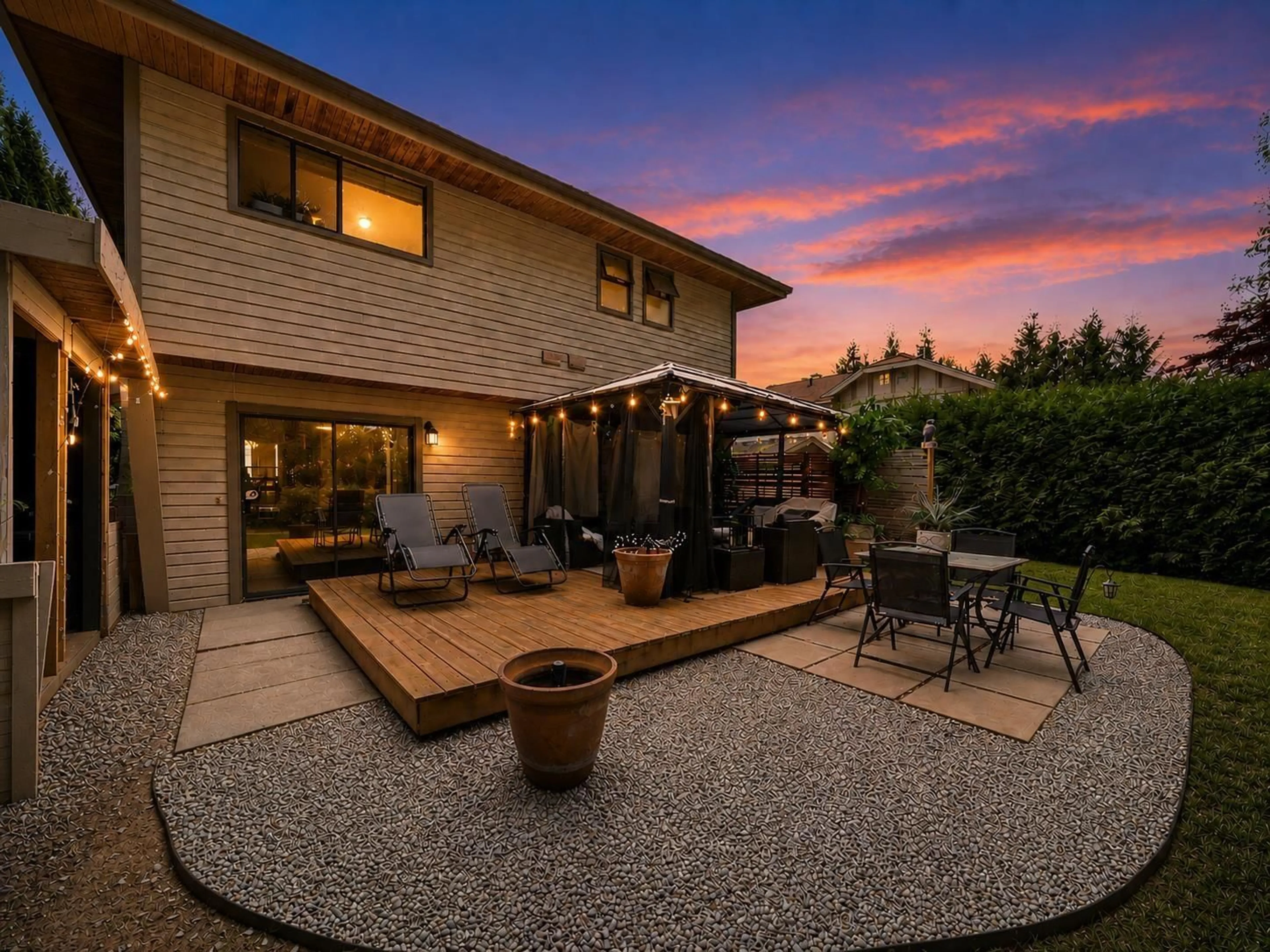 Patio, unknown for 20863 47 AVENUE, Langley British Columbia V3A7E2