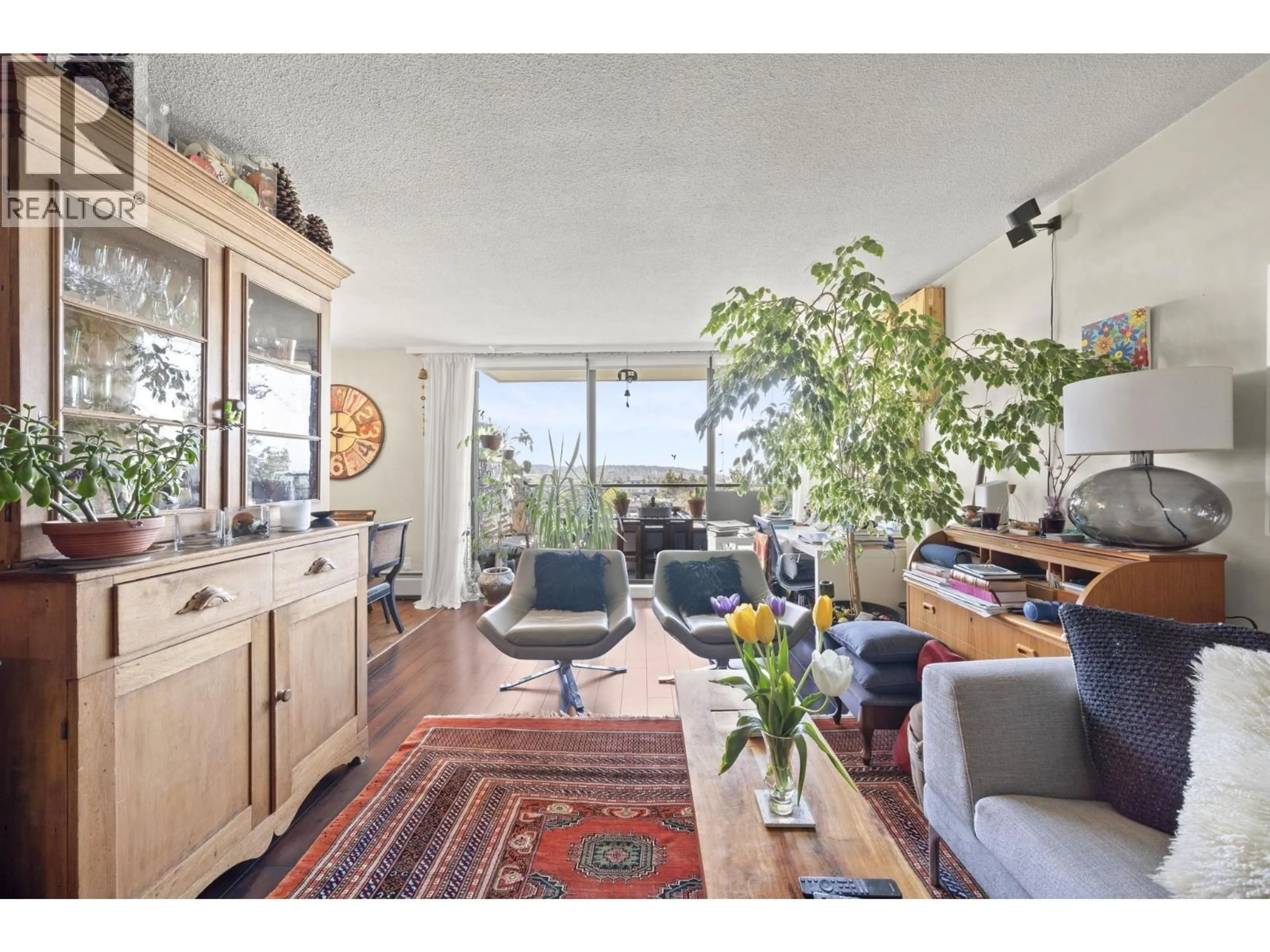 Living room with furniture, unknown for 901 - 2370 2ND AVENUE, Vancouver British Columbia V6K1J1