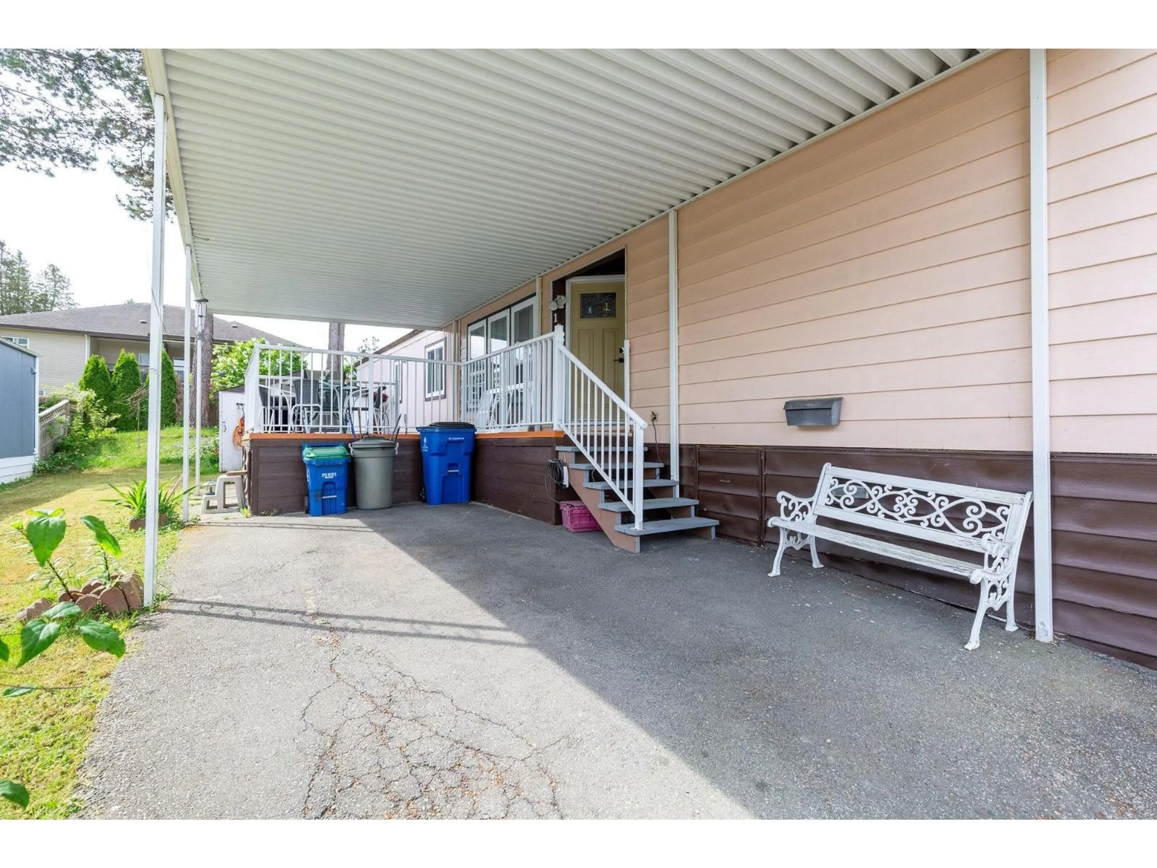 Patio, street for 103 - 8224 134 STREET, Surrey British Columbia V3W4V1