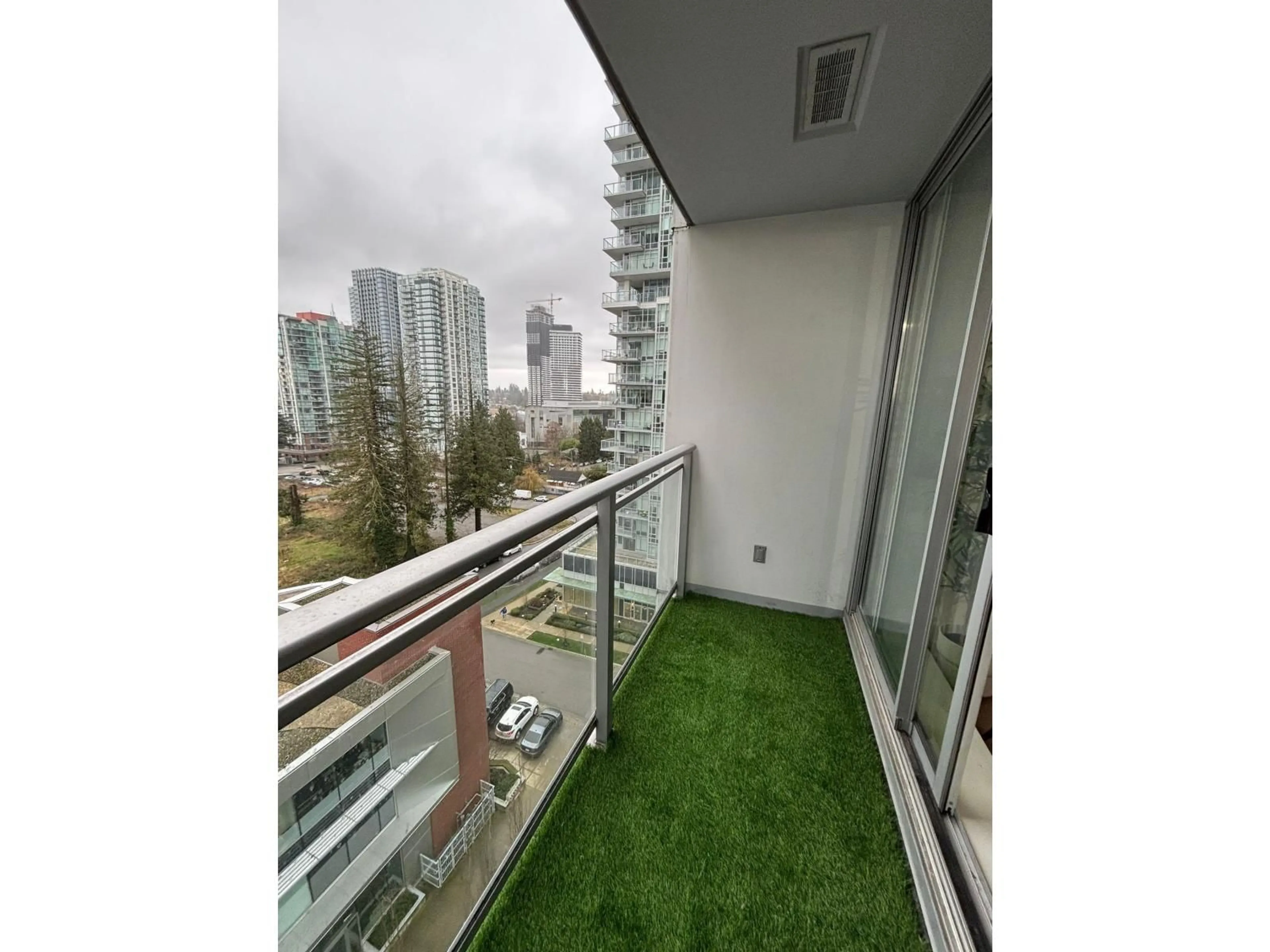 Balcony in the apartment, city buildings view from balcony for 1103 - 13325 102A AVENUE, Surrey British Columbia V3T0J5