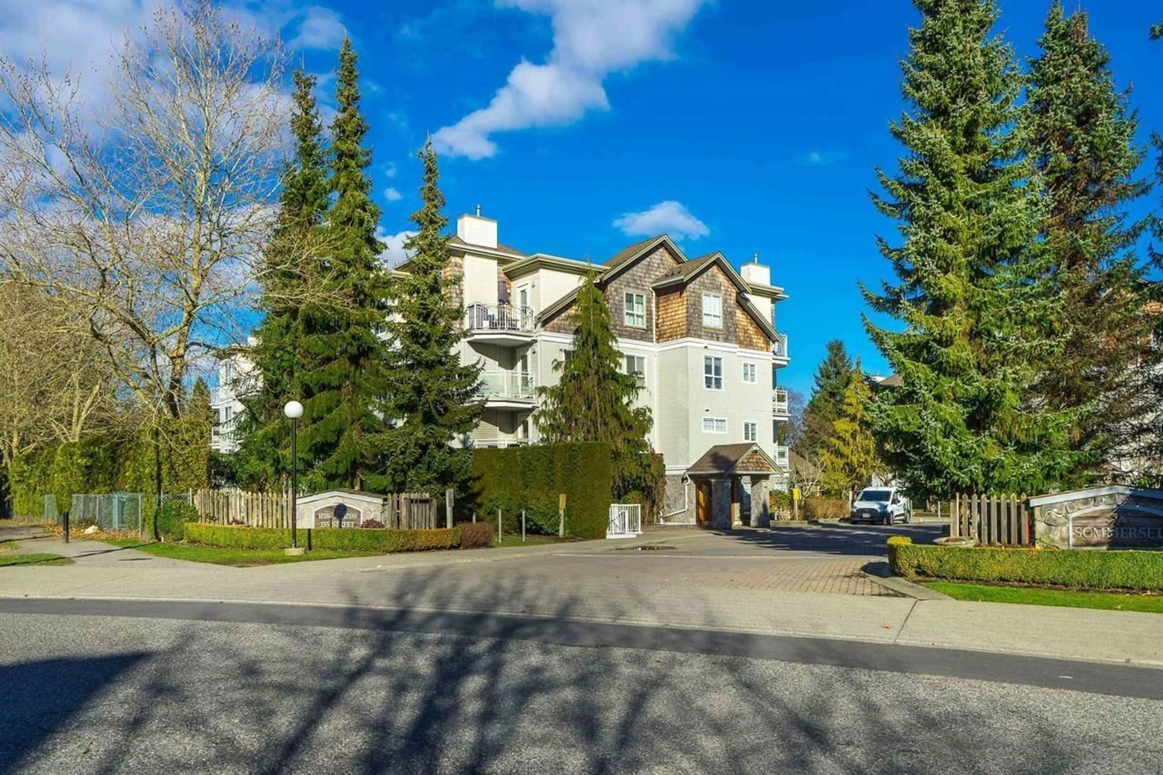 A pic from outside/outdoor area/front of a property/back of a property/a pic from drone, unknown for 303 - 10186 155 STREET, Surrey British Columbia V3R0R6