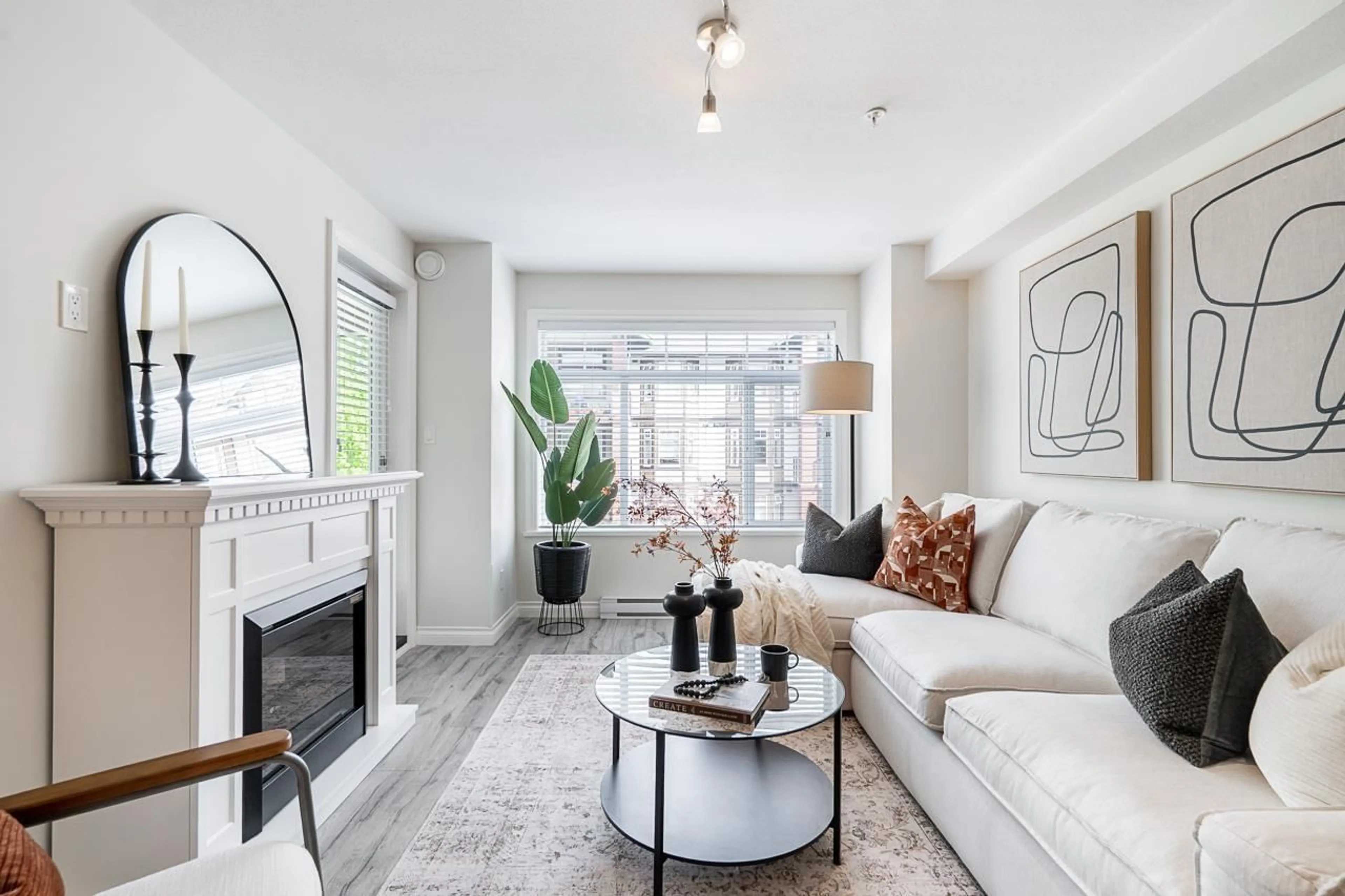 Living room with furniture, unknown for 323 - 5650 201A STREET, Langley British Columbia V3A0B3