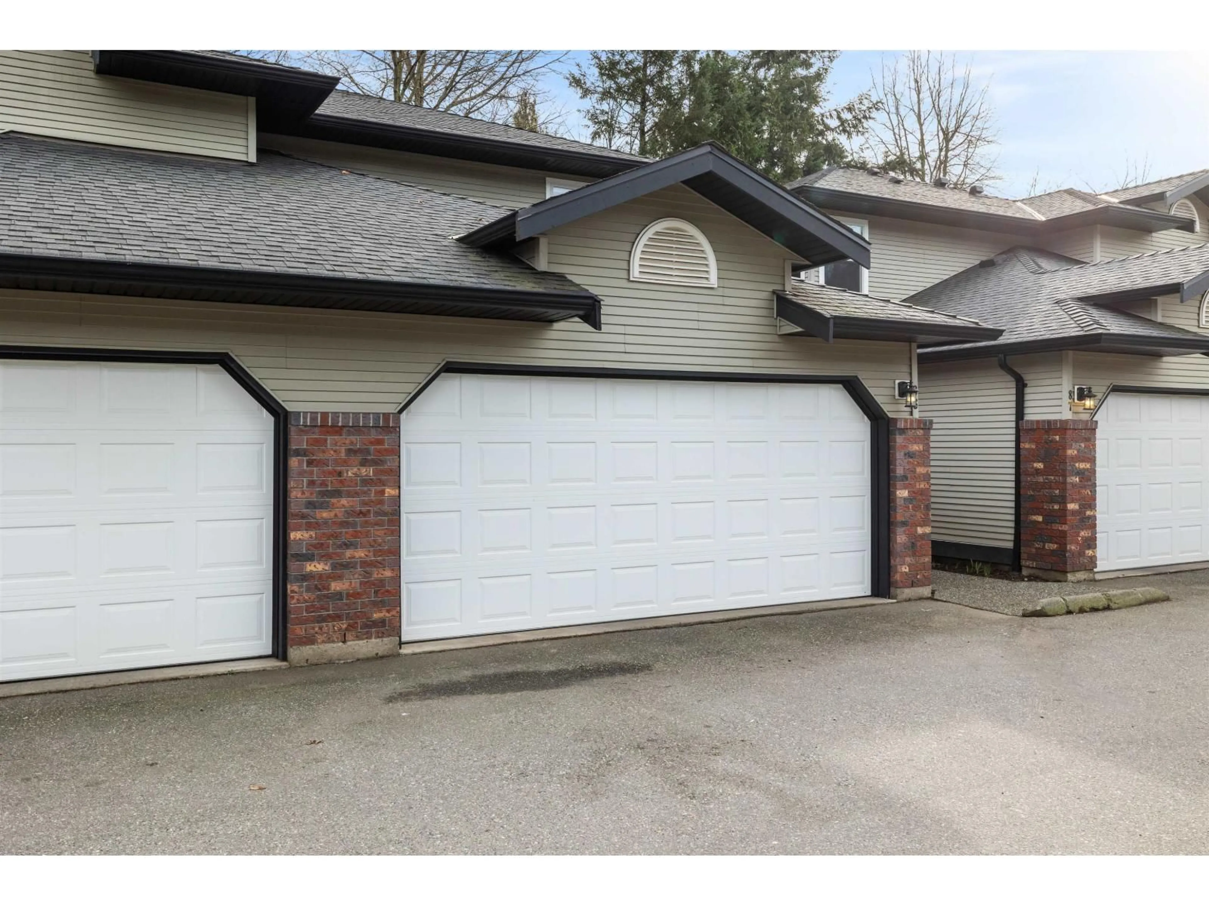 Indoor garage for 86 - 36060 OLD YALE ROAD, Abbotsford British Columbia V3G2E9
