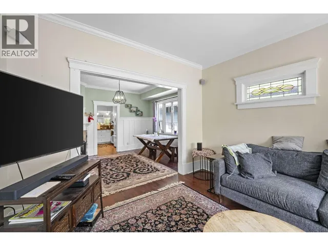 3707 INVERNESS STREET, Vancouver 4