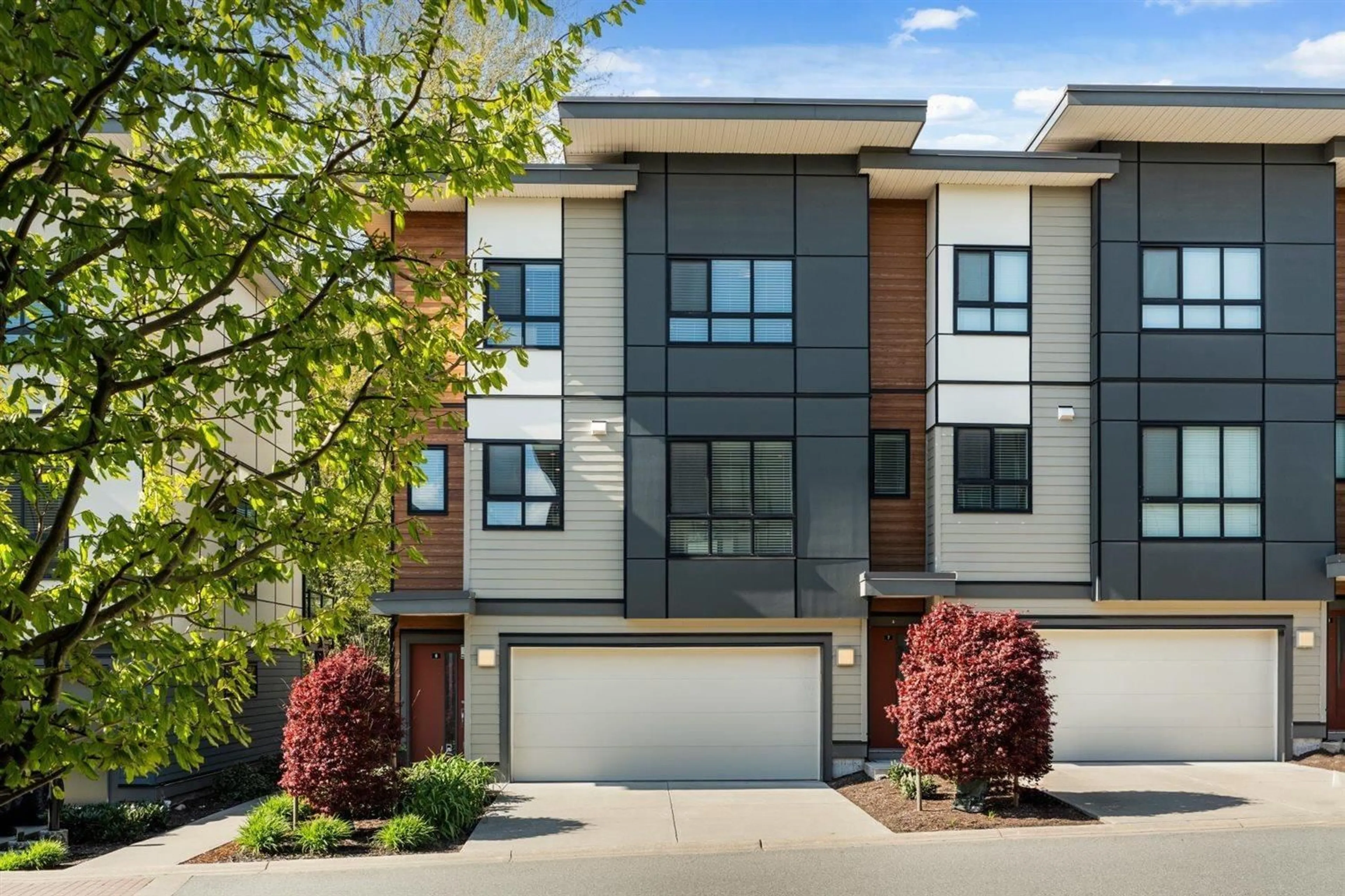 Home with brick exterior material, street for 6 - 1968 NORTH PARALLEL ROAD, Abbotsford British Columbia V3G2C6