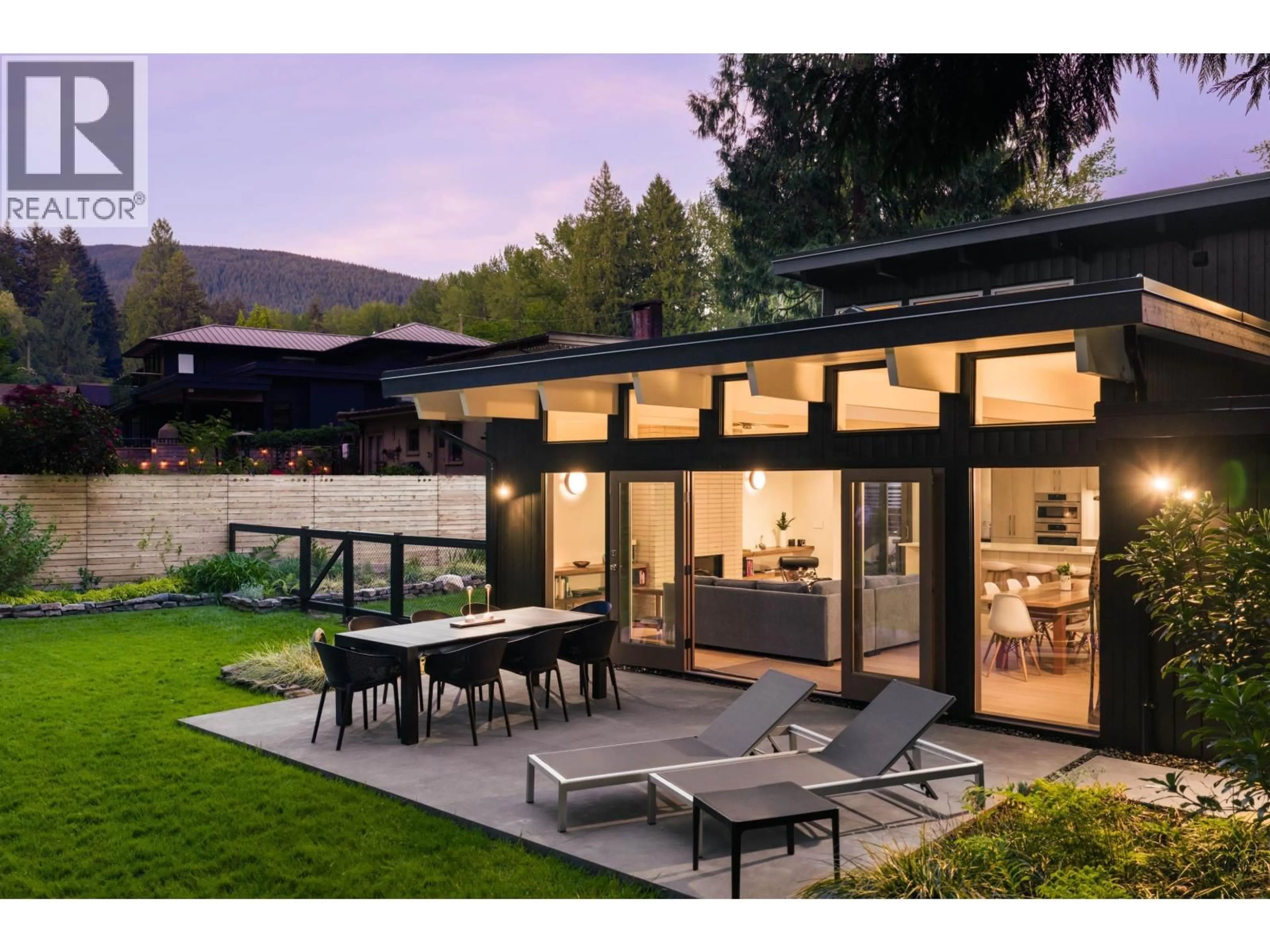Unknown for 3267 FAIRMONT ROAD, North Vancouver British Columbia V7R2W7