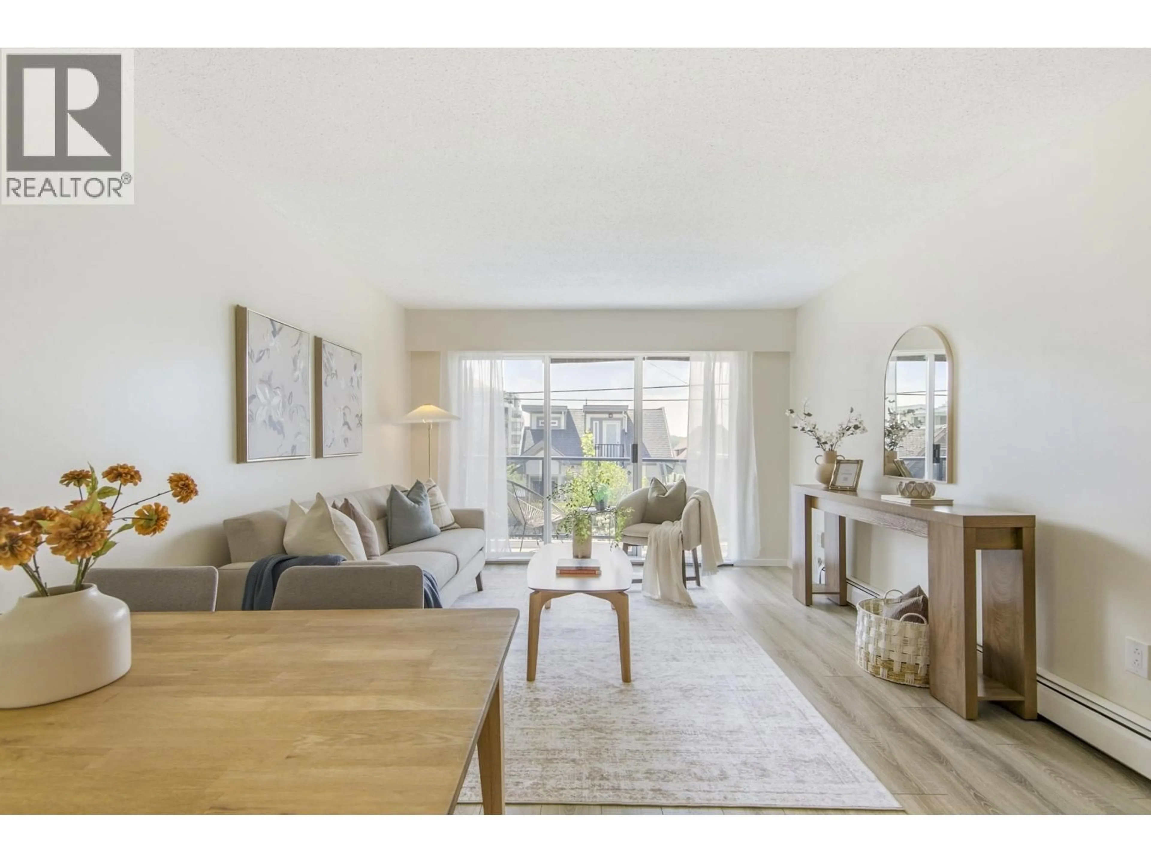Living room with furniture, unknown for 108 - 230 MOWAT STREET, New Westminster British Columbia V3M4B2