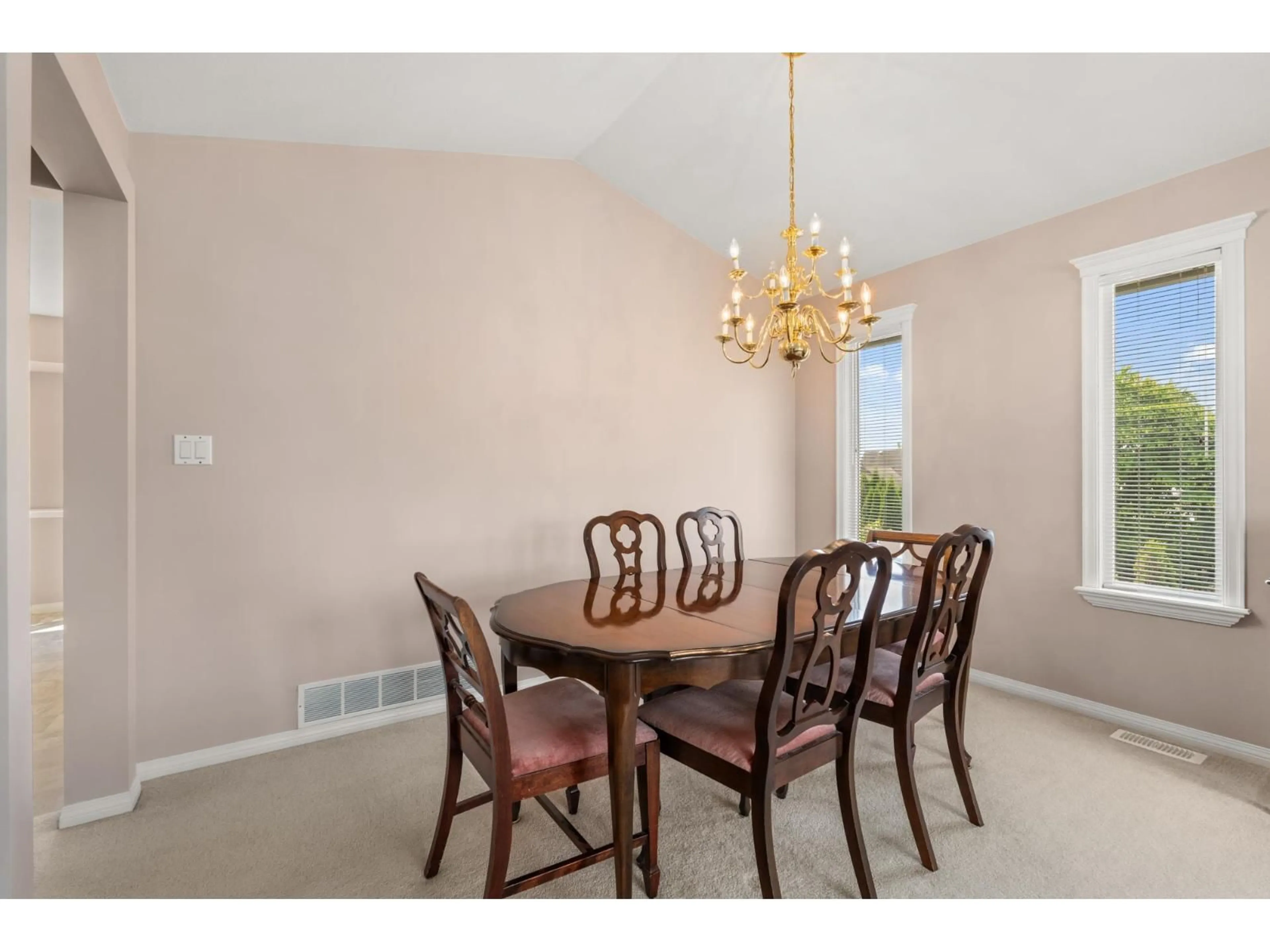 Dining room, unknown for 8262 WHARTON PLACE, Mission British Columbia V2V7A4