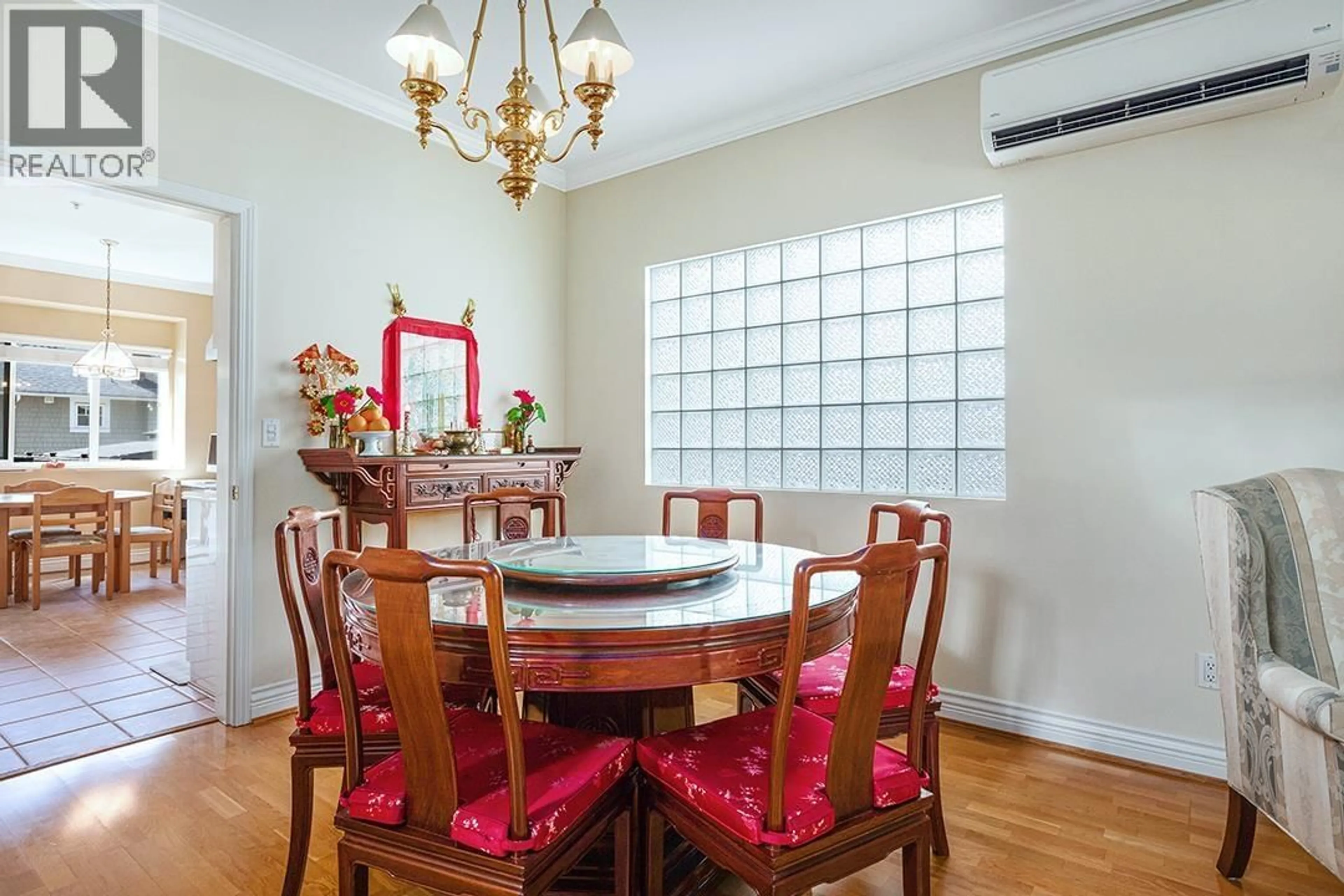 Dining room, wood/laminate floor for 2933 WATERLOO STREET, Vancouver British Columbia V6R3J4