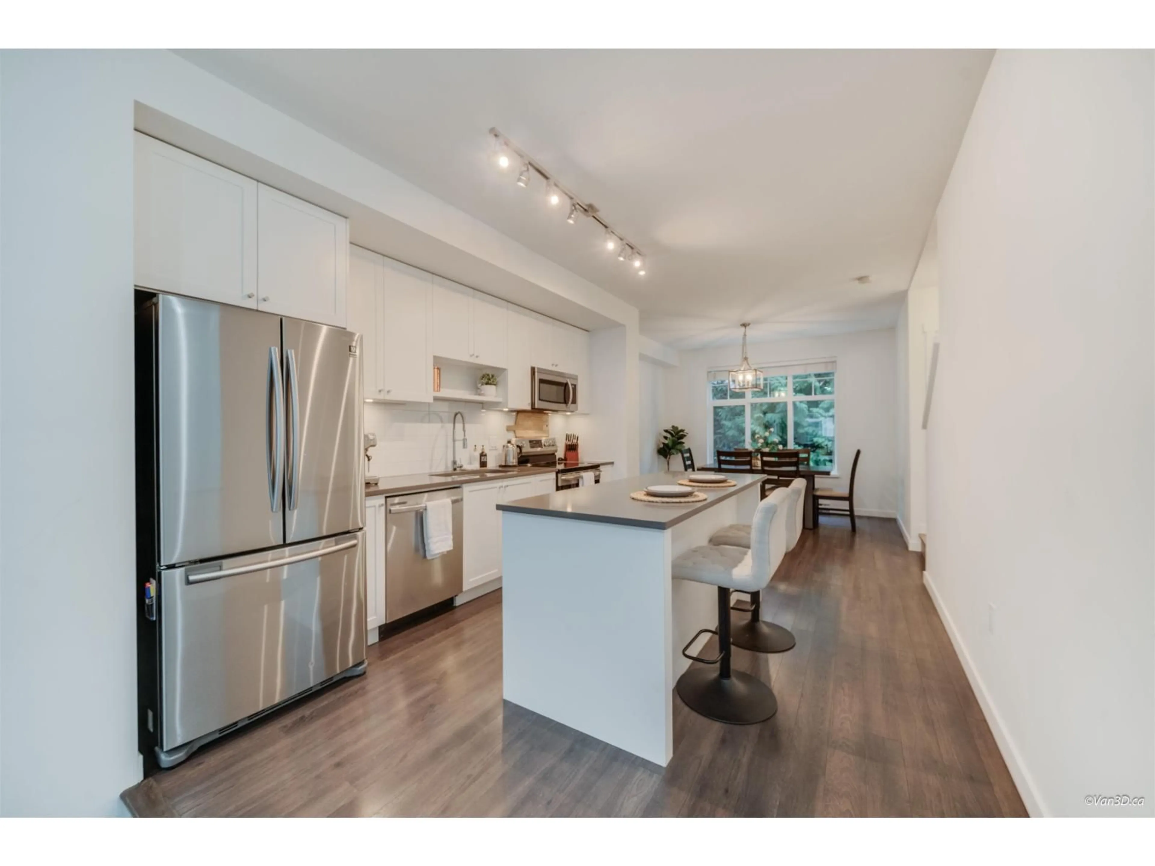 Open concept kitchen, unknown for 111 - 8168 136A STREET, Surrey British Columbia V3M3M4