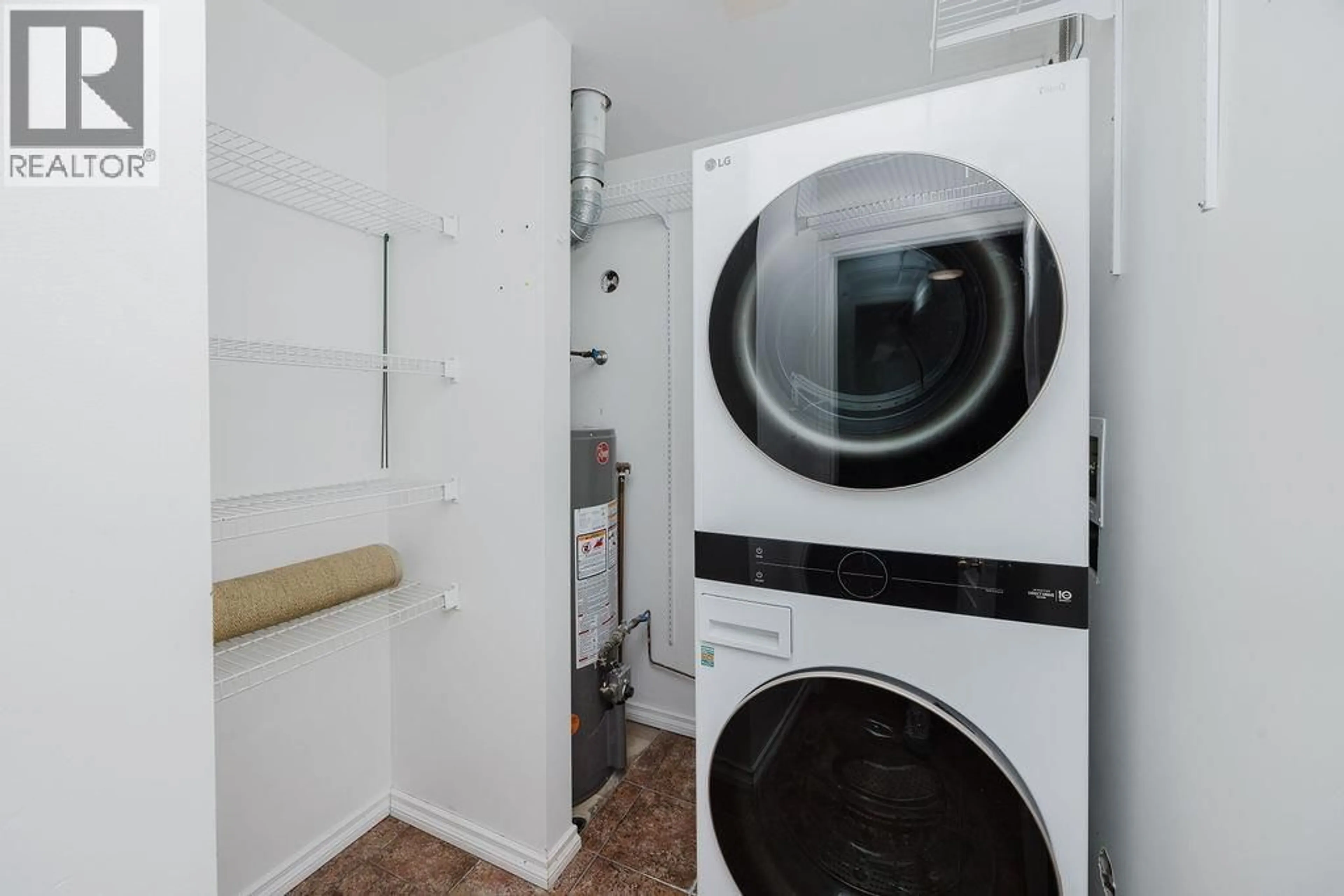 Laundry room for 4 - 689 PARK ROAD, Gibsons British Columbia V0N1V7