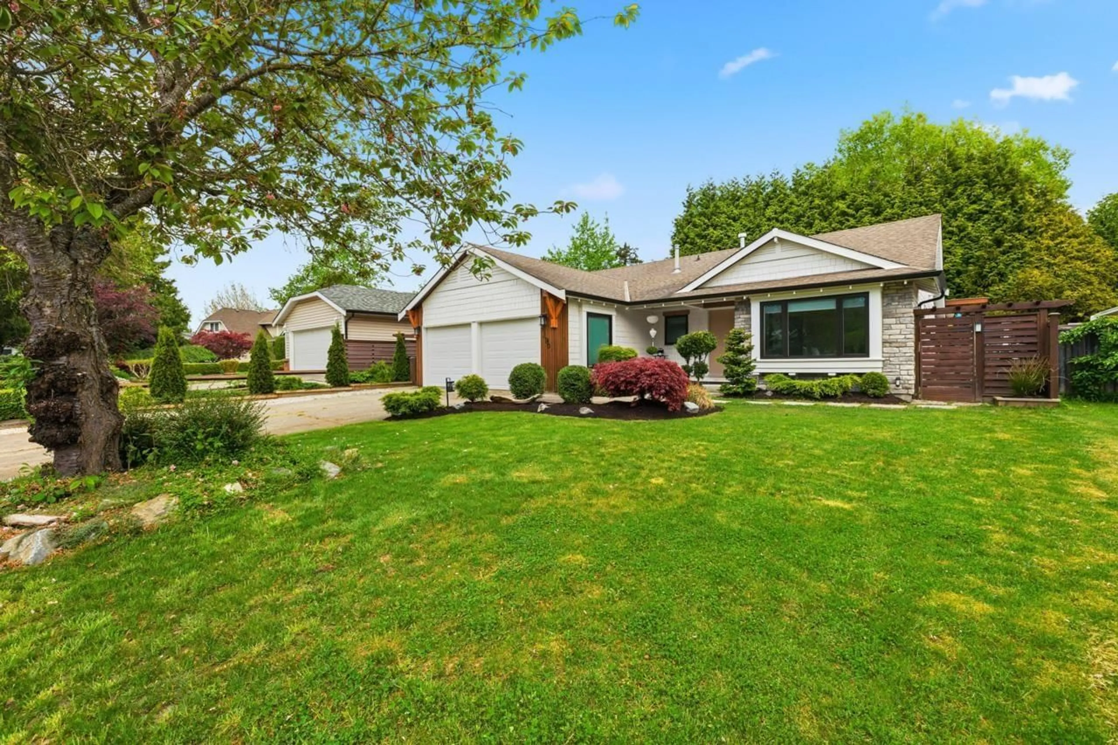 Unknown for 1290 163A STREET, Surrey British Columbia V4A8E6