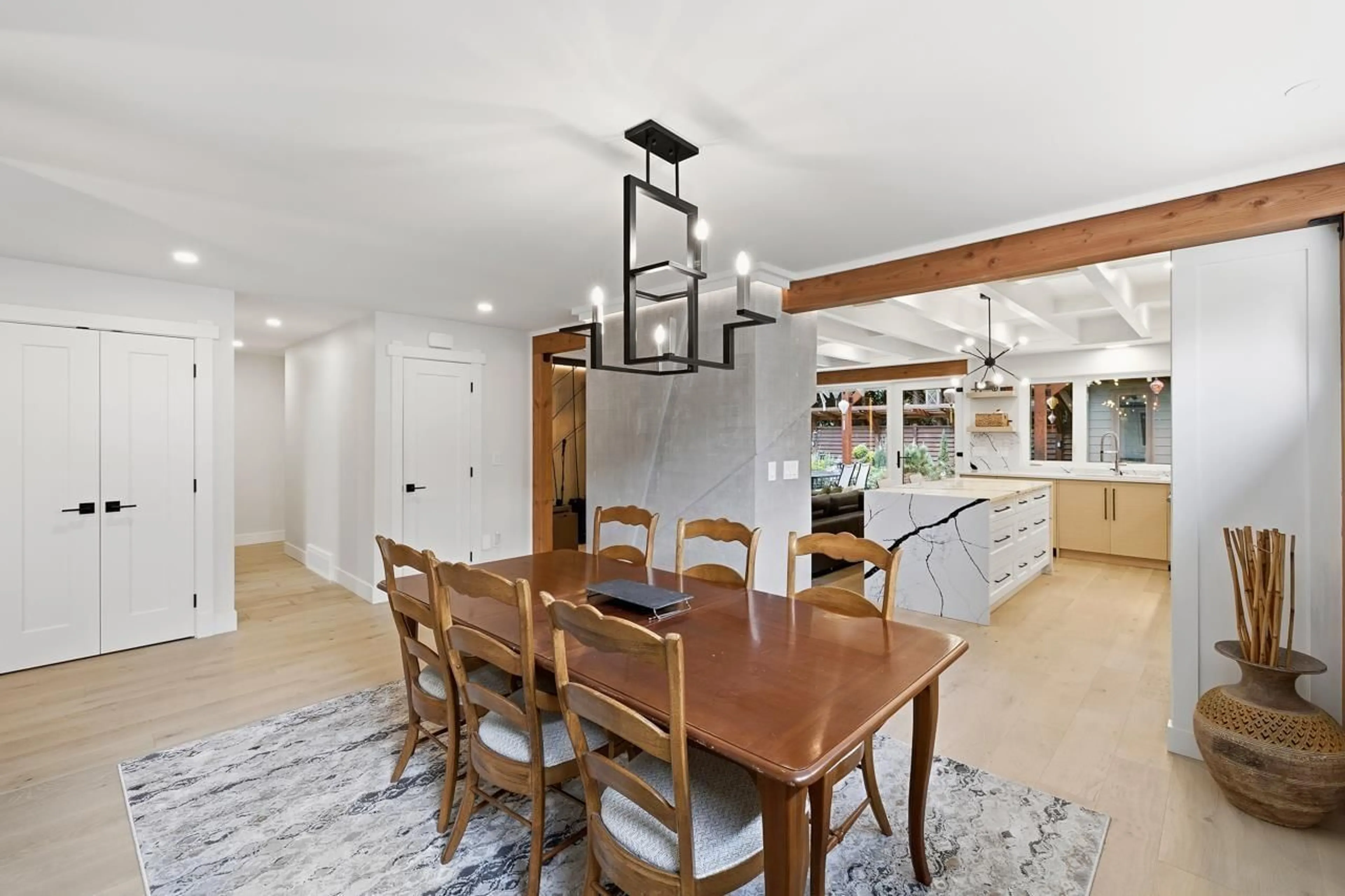 Open concept kitchen, unknown for 1290 163A STREET, Surrey British Columbia V4A8E6