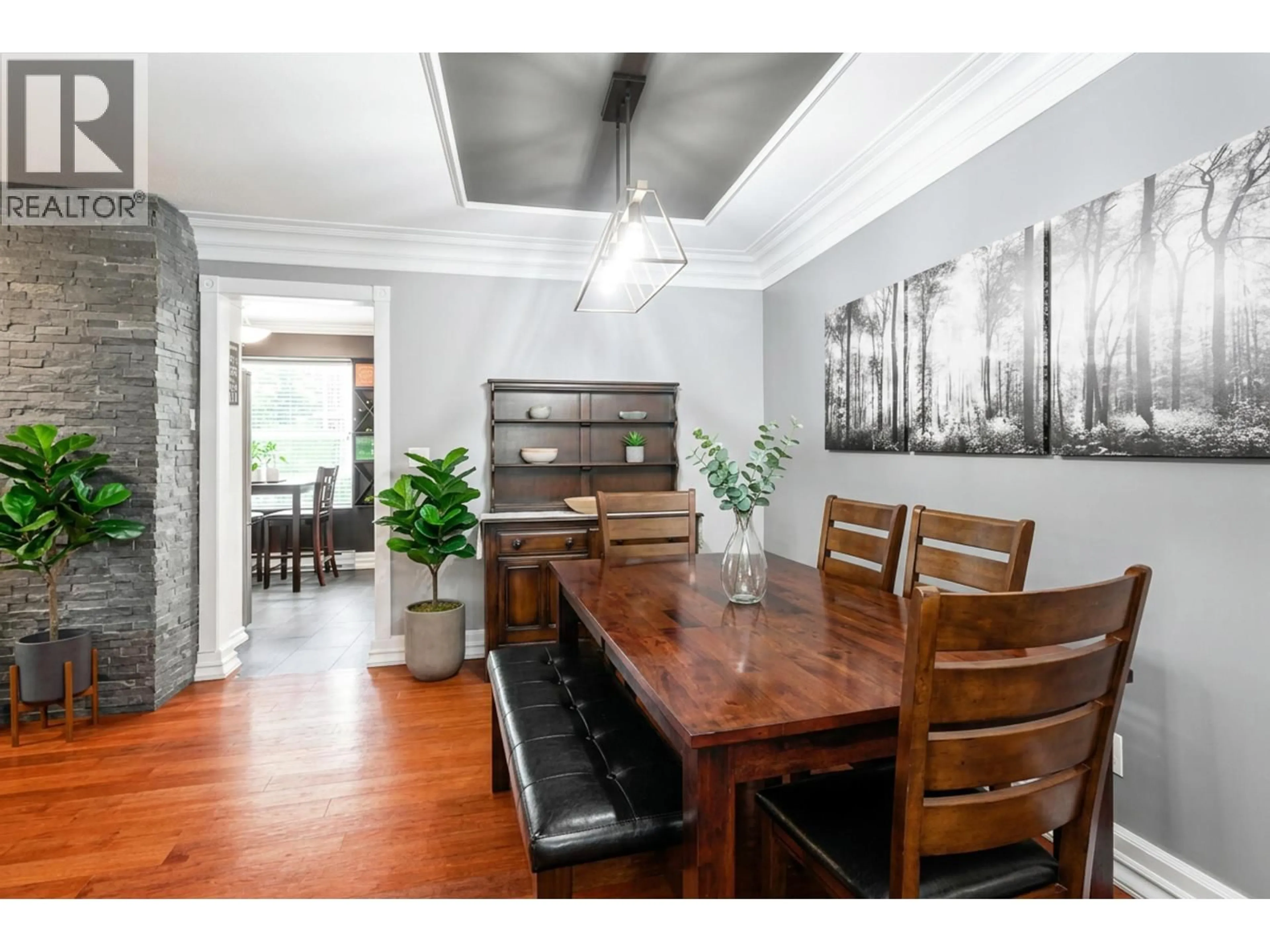 Dining room, wood/laminate floor for 106 - 19121 FORD ROAD, Pitt Meadows British Columbia V3Y2N2