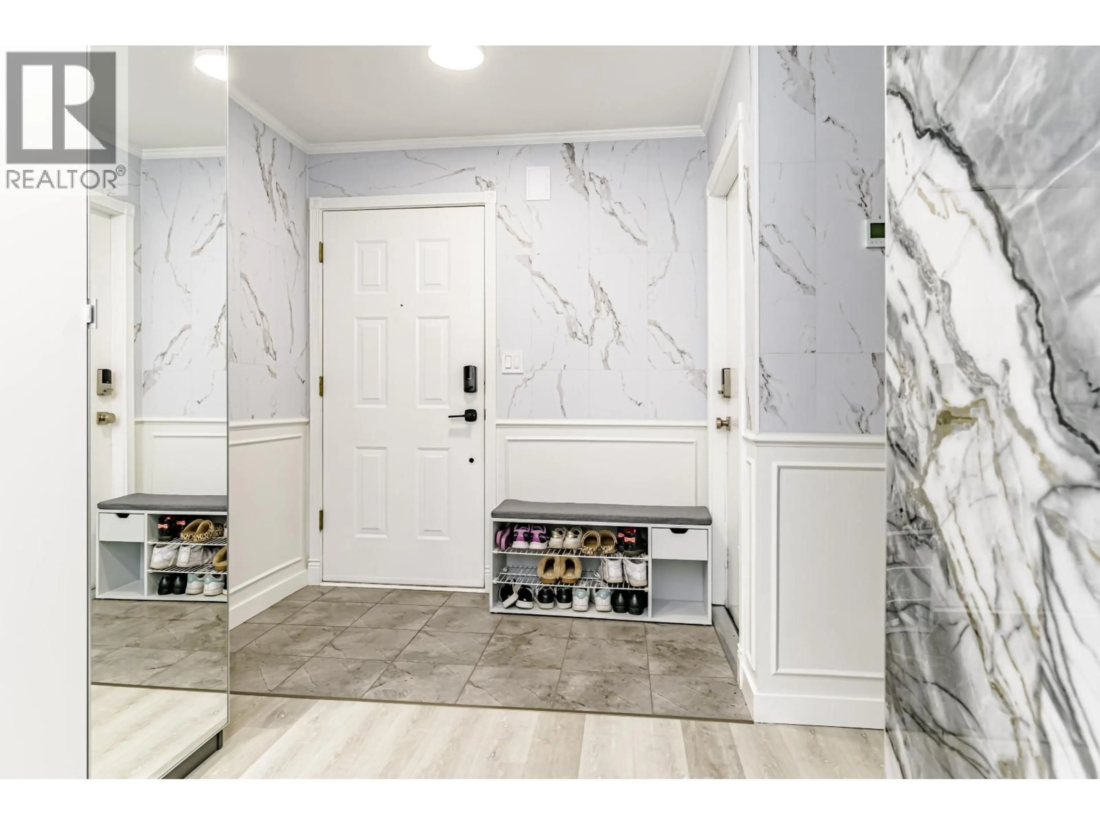 Indoor entryway for 164 - 1386 LINCOLN DRIVE, Port Coquitlam British Columbia V3B7G6