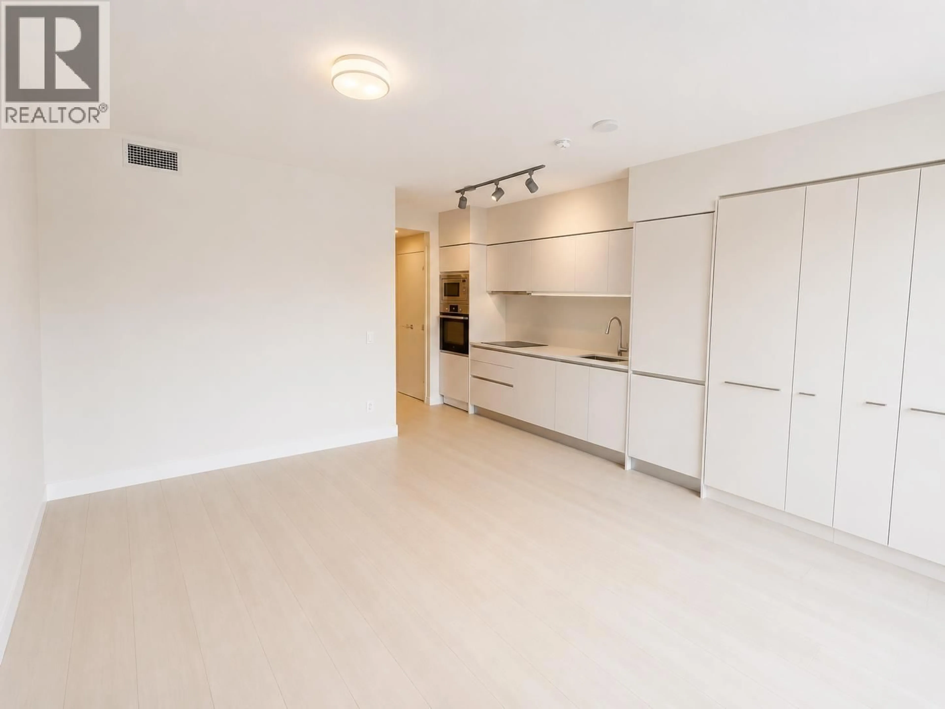 A pic of a room for 620 - 180 2ND AVENUE, Vancouver British Columbia V5T0K4