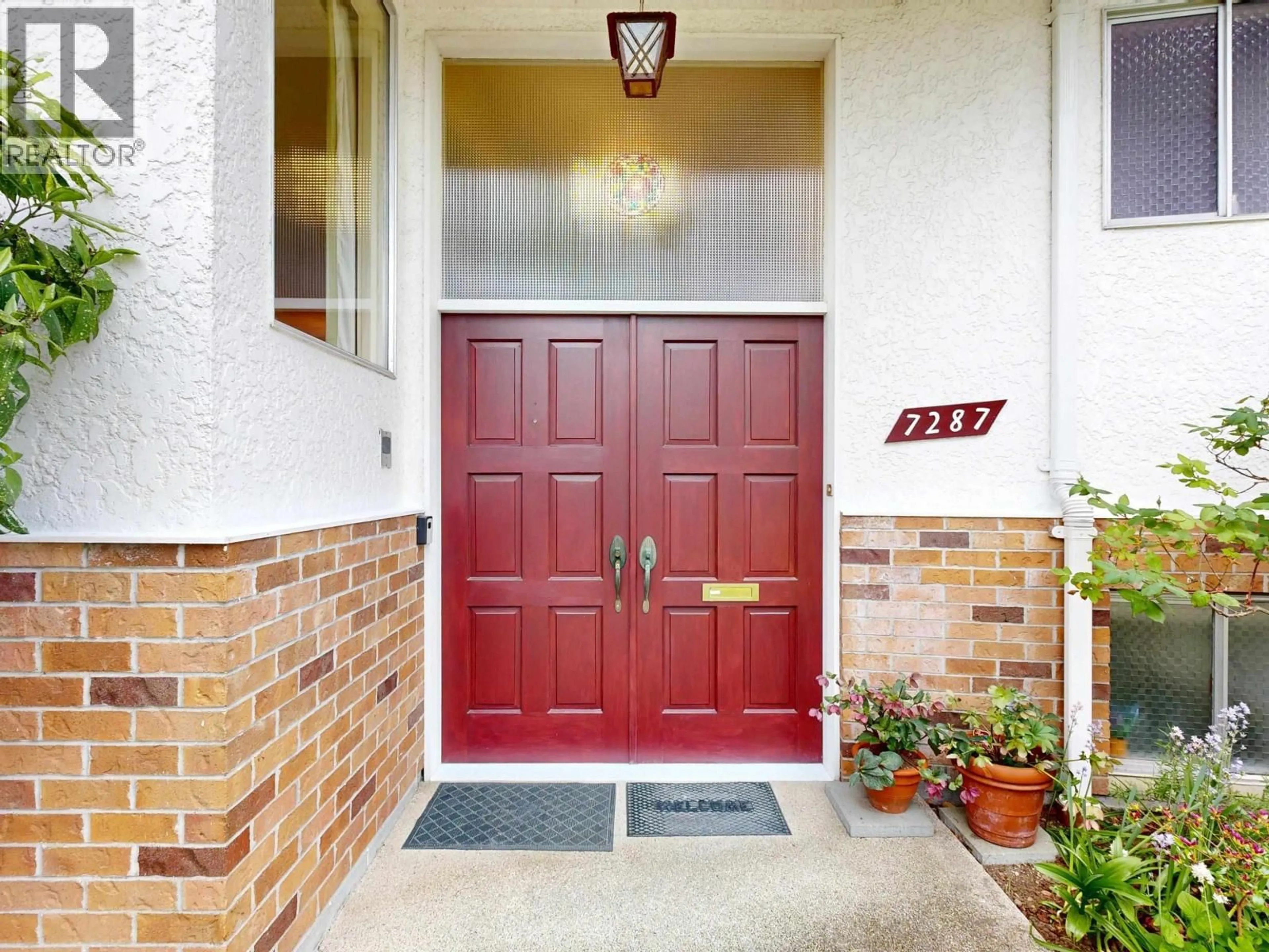 Indoor entryway for 7287 SHAWNEE PLACE, Vancouver British Columbia V5S2Y9