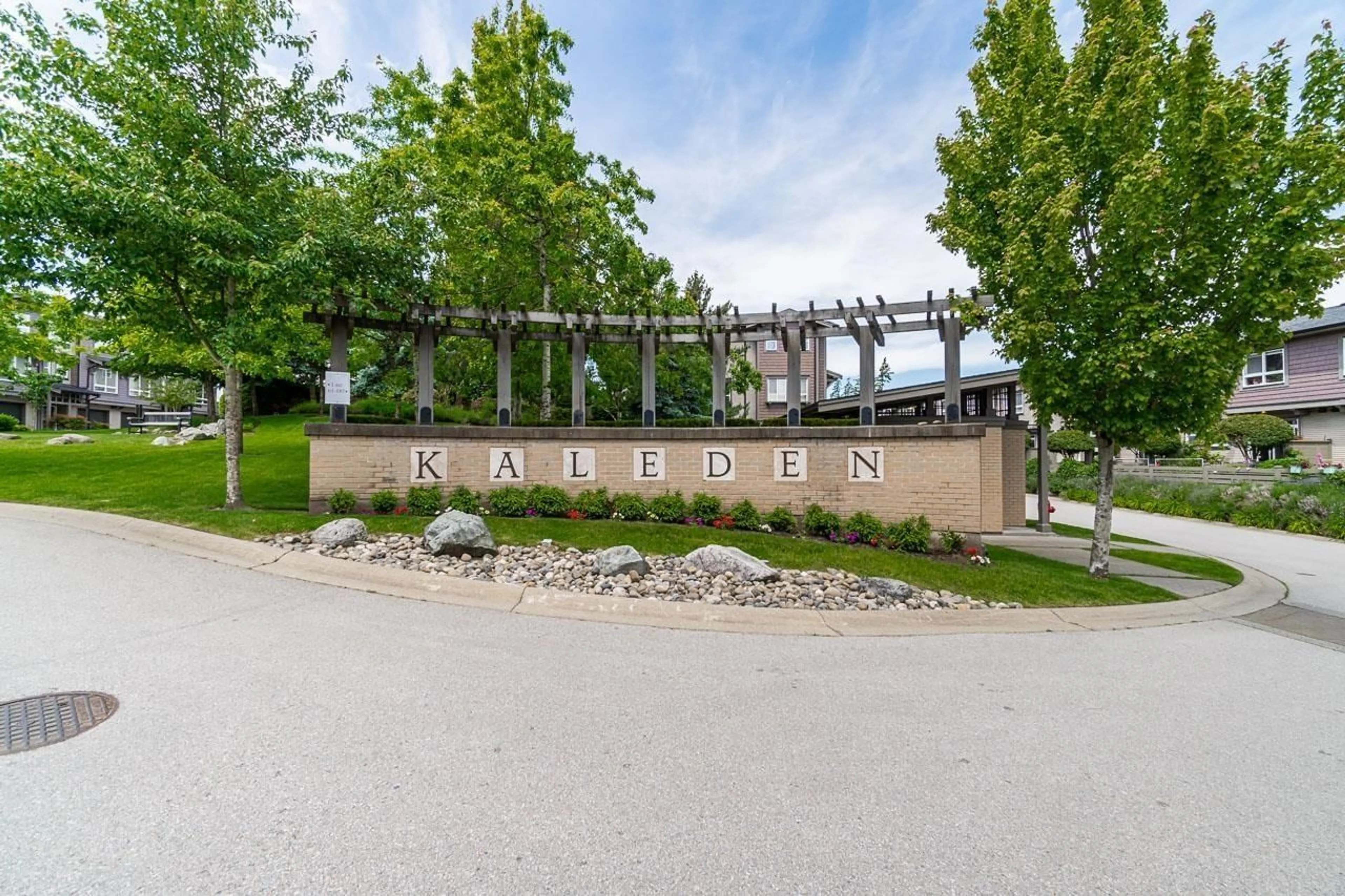 Patio, water/lake/river/ocean view for 165 - 2729 158TH STREET STREET, Surrey British Columbia V3Z1P4