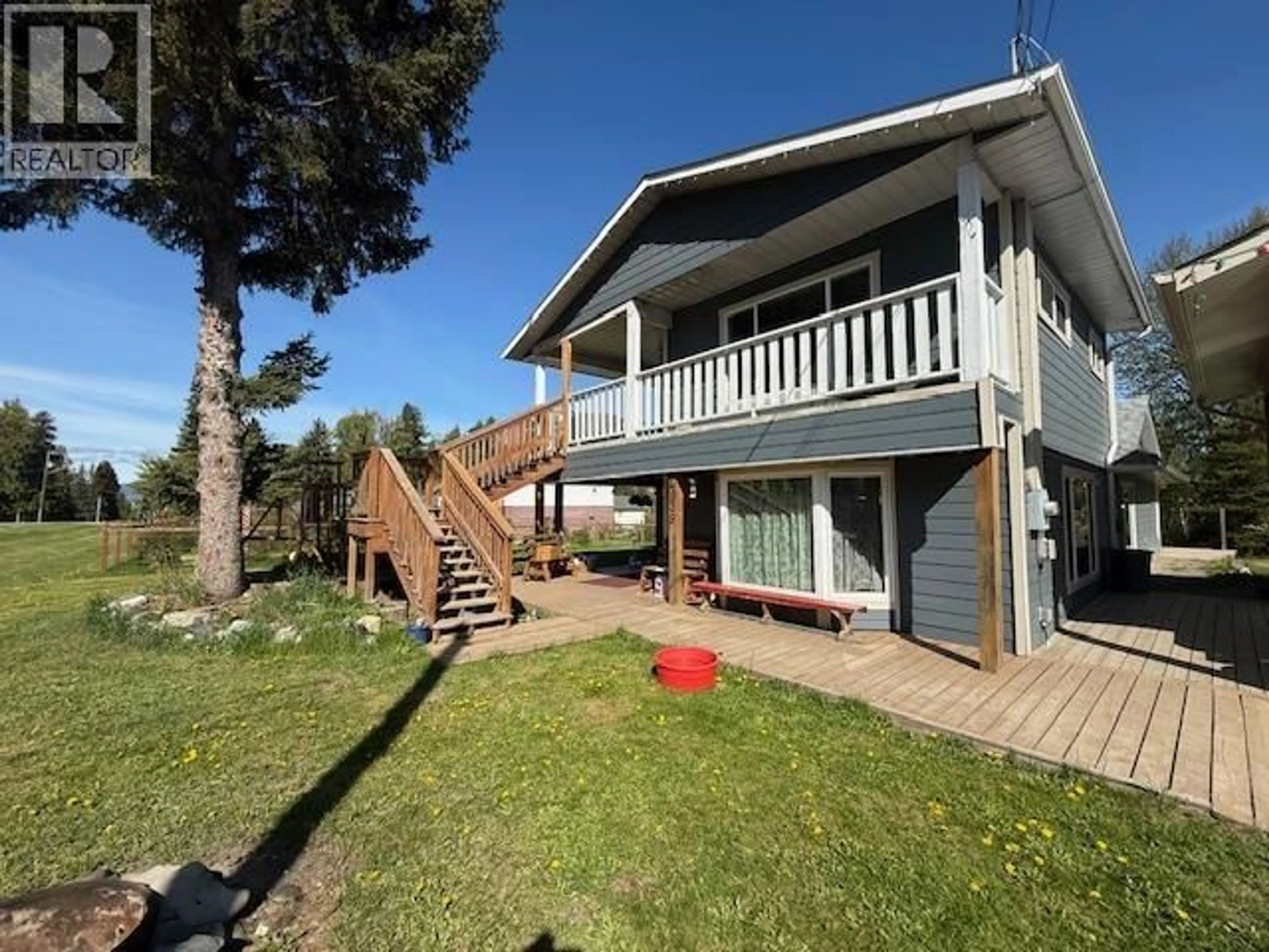A pic from outside/outdoor area/front of a property/back of a property/a pic from drone, water/lake/river/ocean view for 4939 13TH AVENUE, New Hazelton British Columbia V0J2J0
