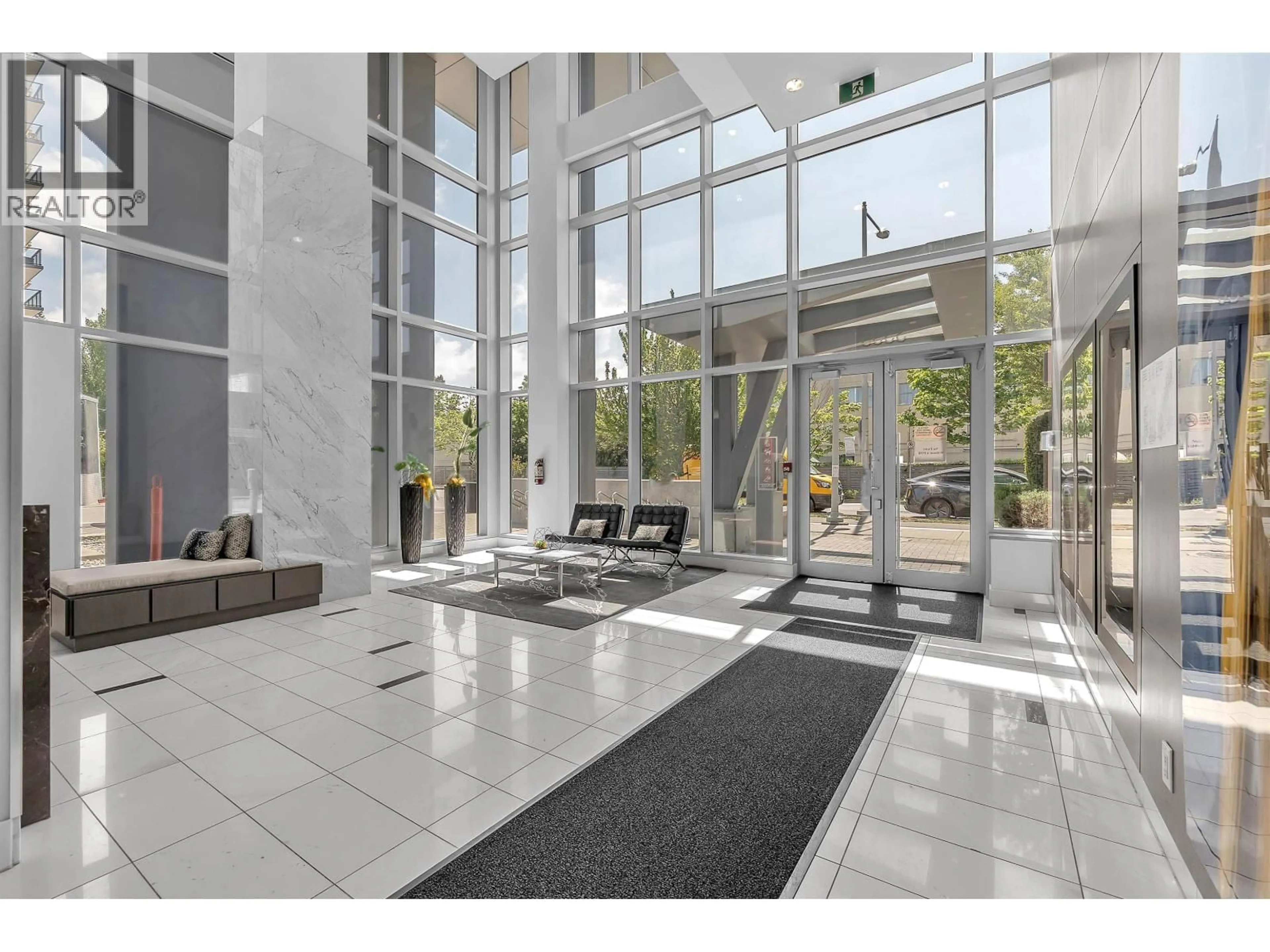 Indoor foyer for 819 - 3333 BROWN ROAD, Richmond British Columbia V6X0P6