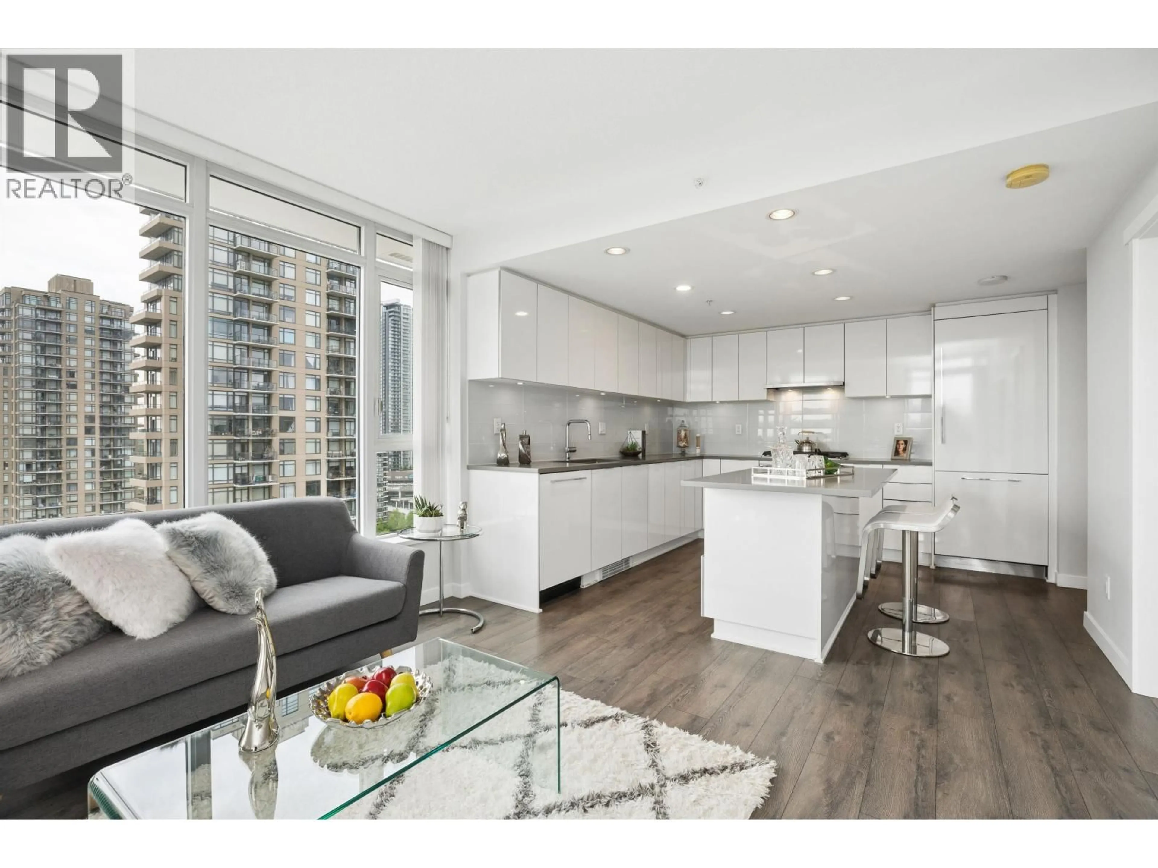 Open concept kitchen, unknown for 1903 - 2388 MADISON AVENUE, Burnaby British Columbia V5C0K8
