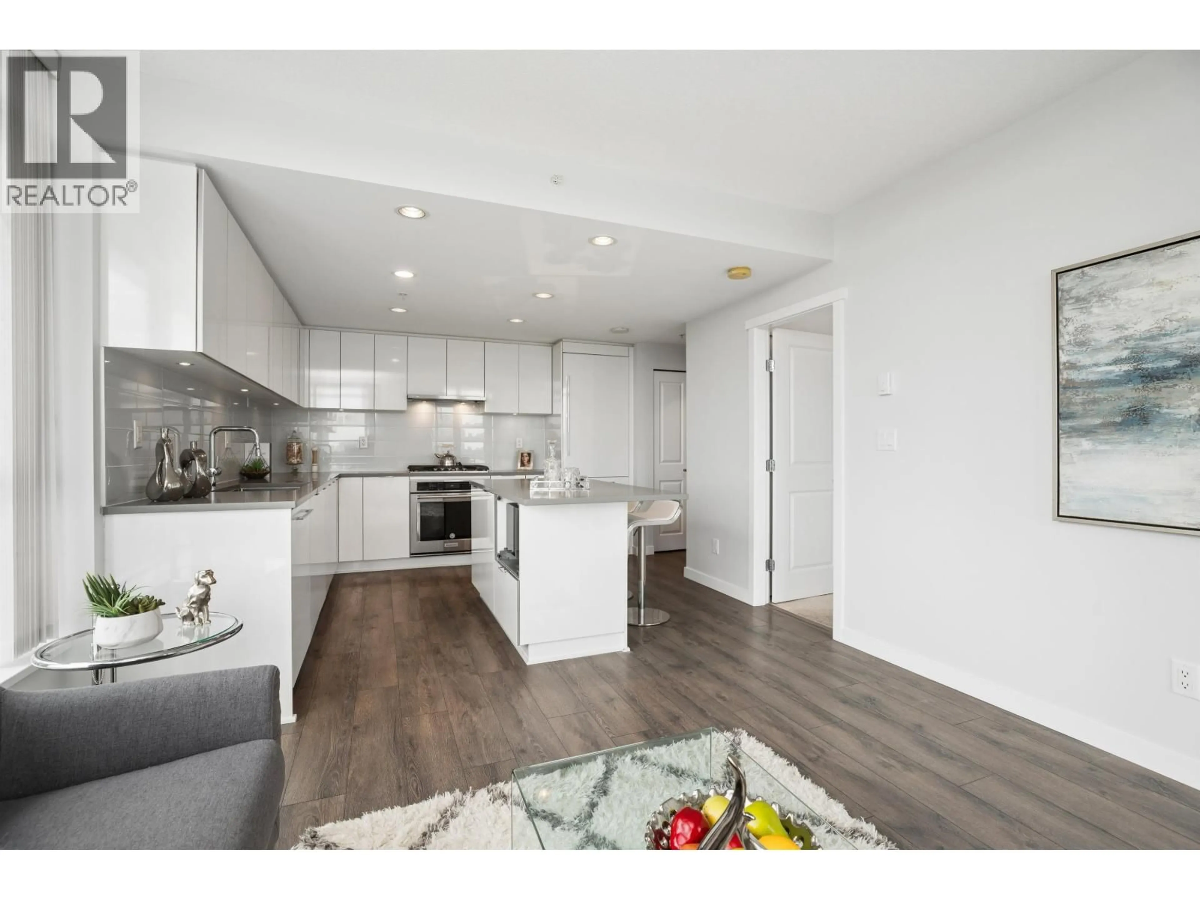 Open concept kitchen, wood/laminate floor for 1903 - 2388 MADISON AVENUE, Burnaby British Columbia V5C0K8