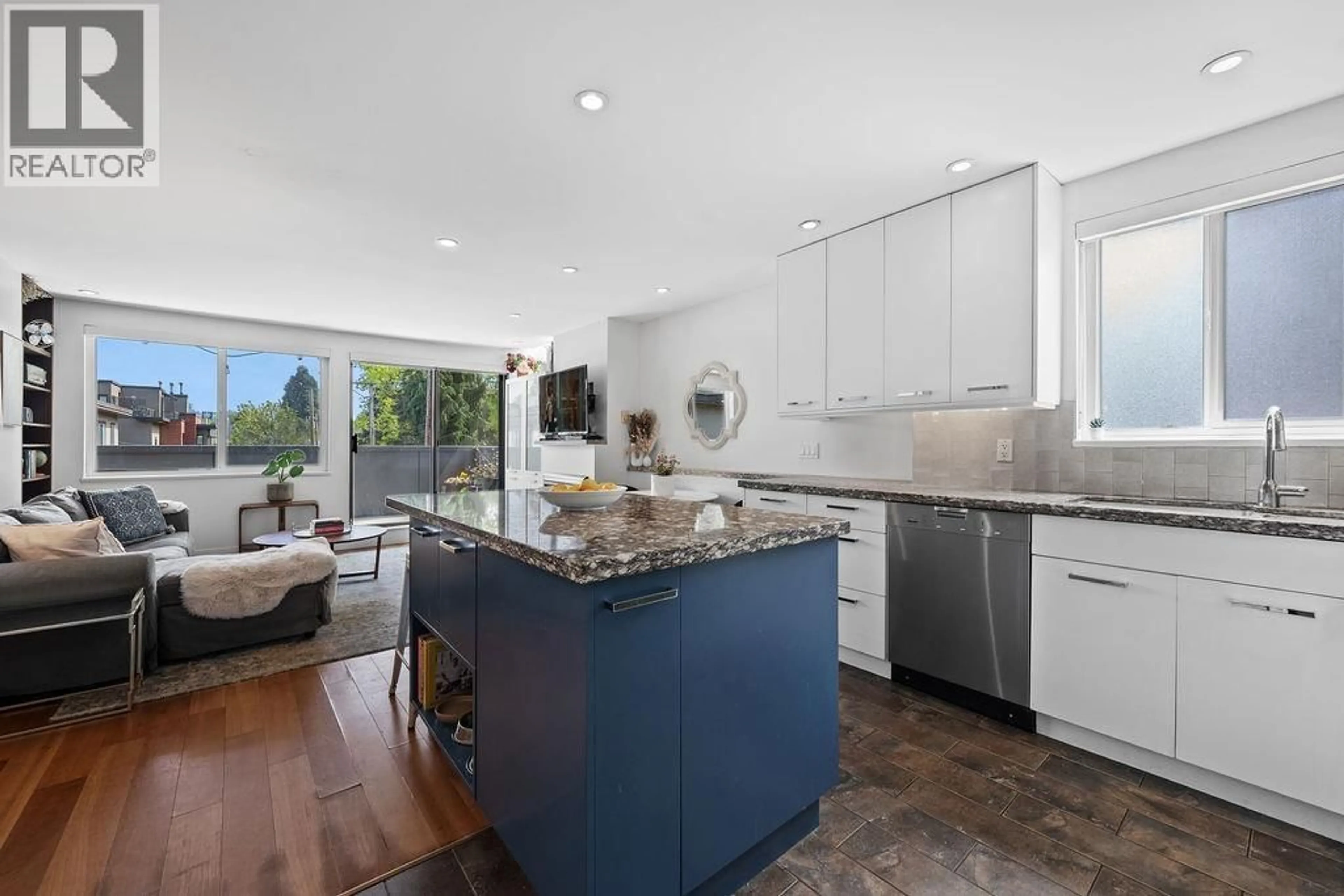 Open concept kitchen, ceramic/tile floor for 104 - 1512 YEW STREET, Vancouver British Columbia V6K3E4