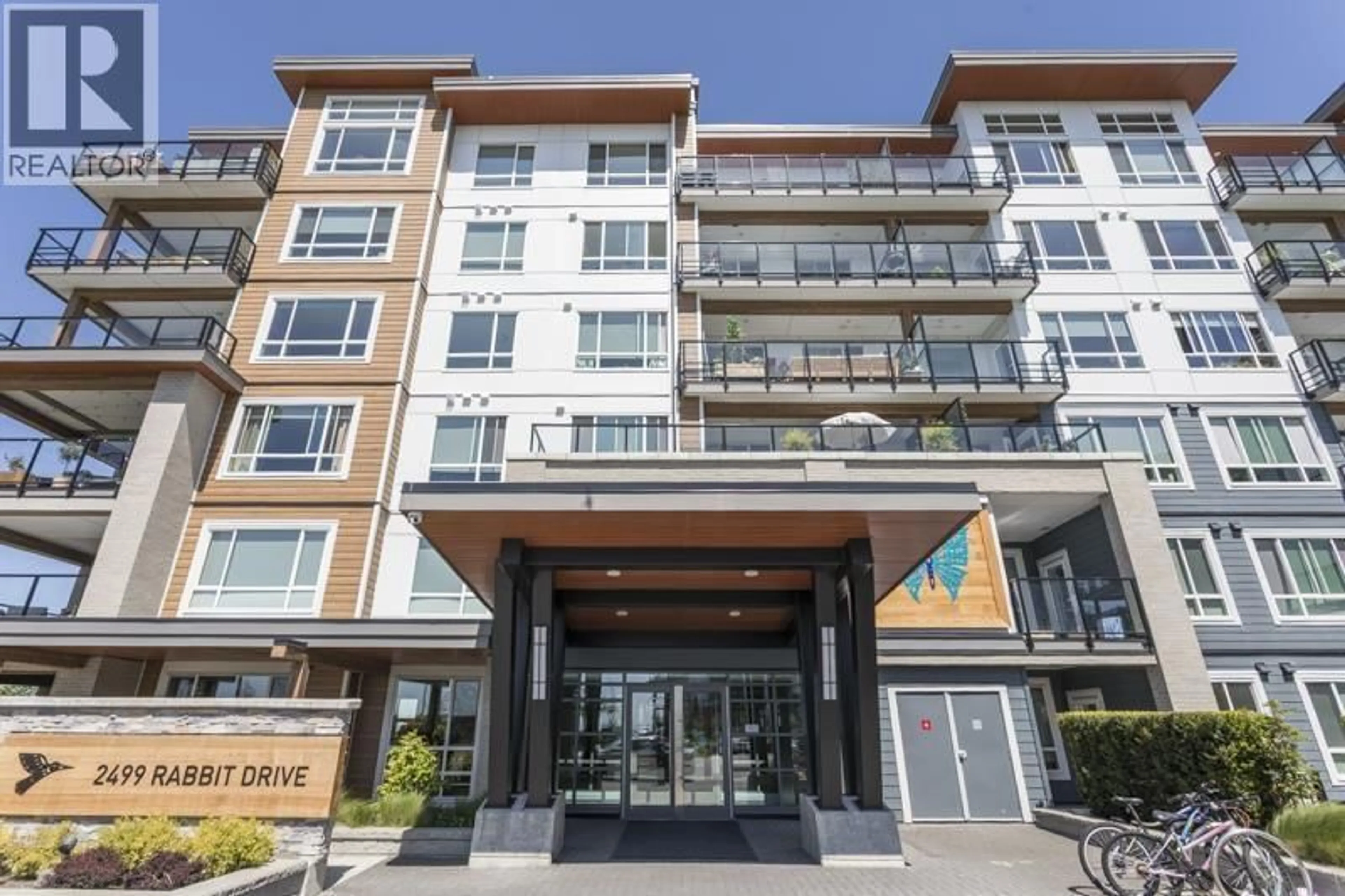 Indoor foyer for 306 - 2499 RABBIT DRIVE, Tsawwassen British Columbia V4M0G4