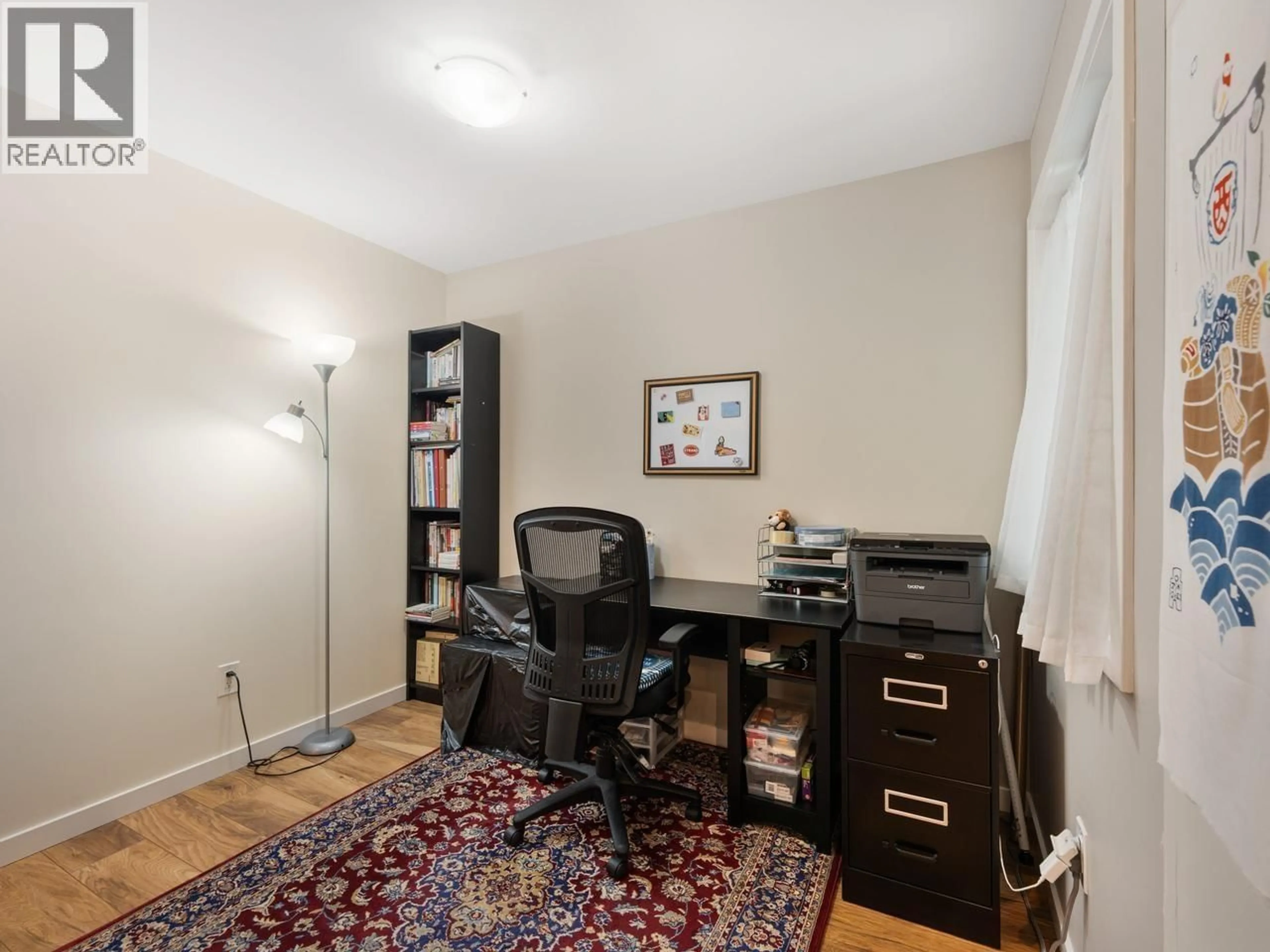 A pic of a room for 305 - 1611 3RD STREET, Vancouver British Columbia V5N1H1