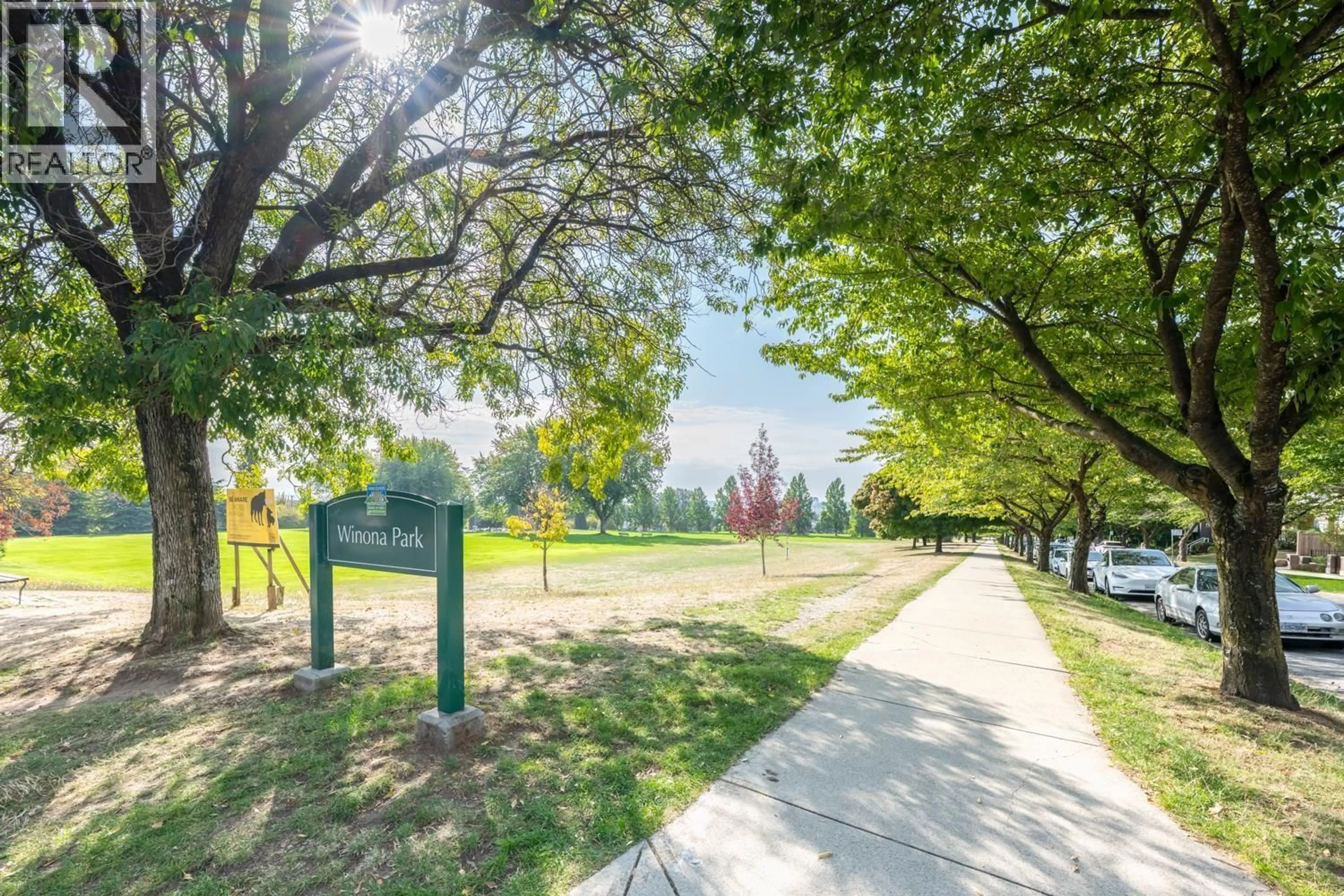 Patio, unknown for 7529 YUKON STREET, Vancouver British Columbia V5X2Y4