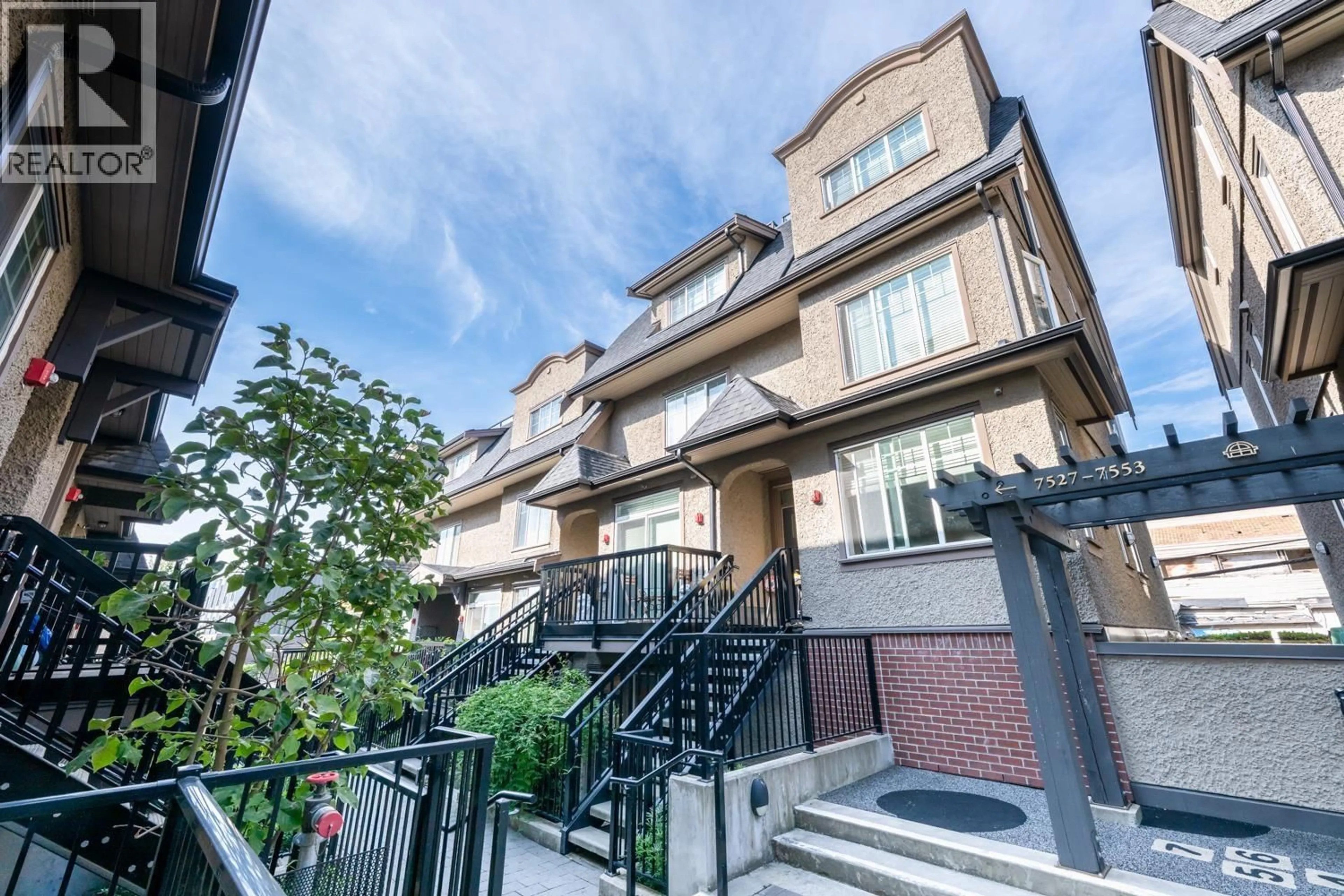 Patio, street for 7529 YUKON STREET, Vancouver British Columbia V5X2Y4
