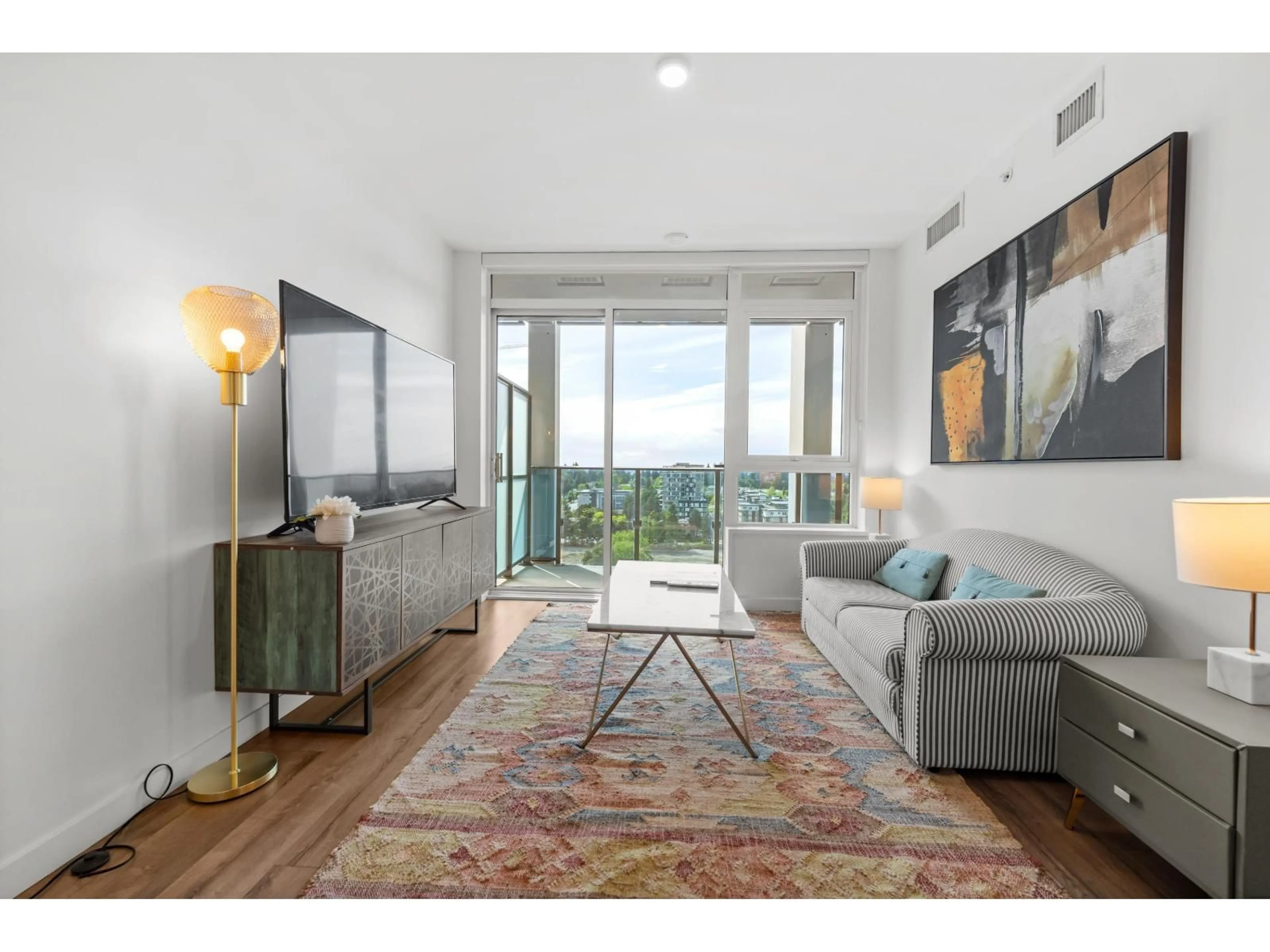 Living room with furniture, unknown for 1712 - 10448 UNIVERSITY DRIVE, Surrey British Columbia V3T0S7