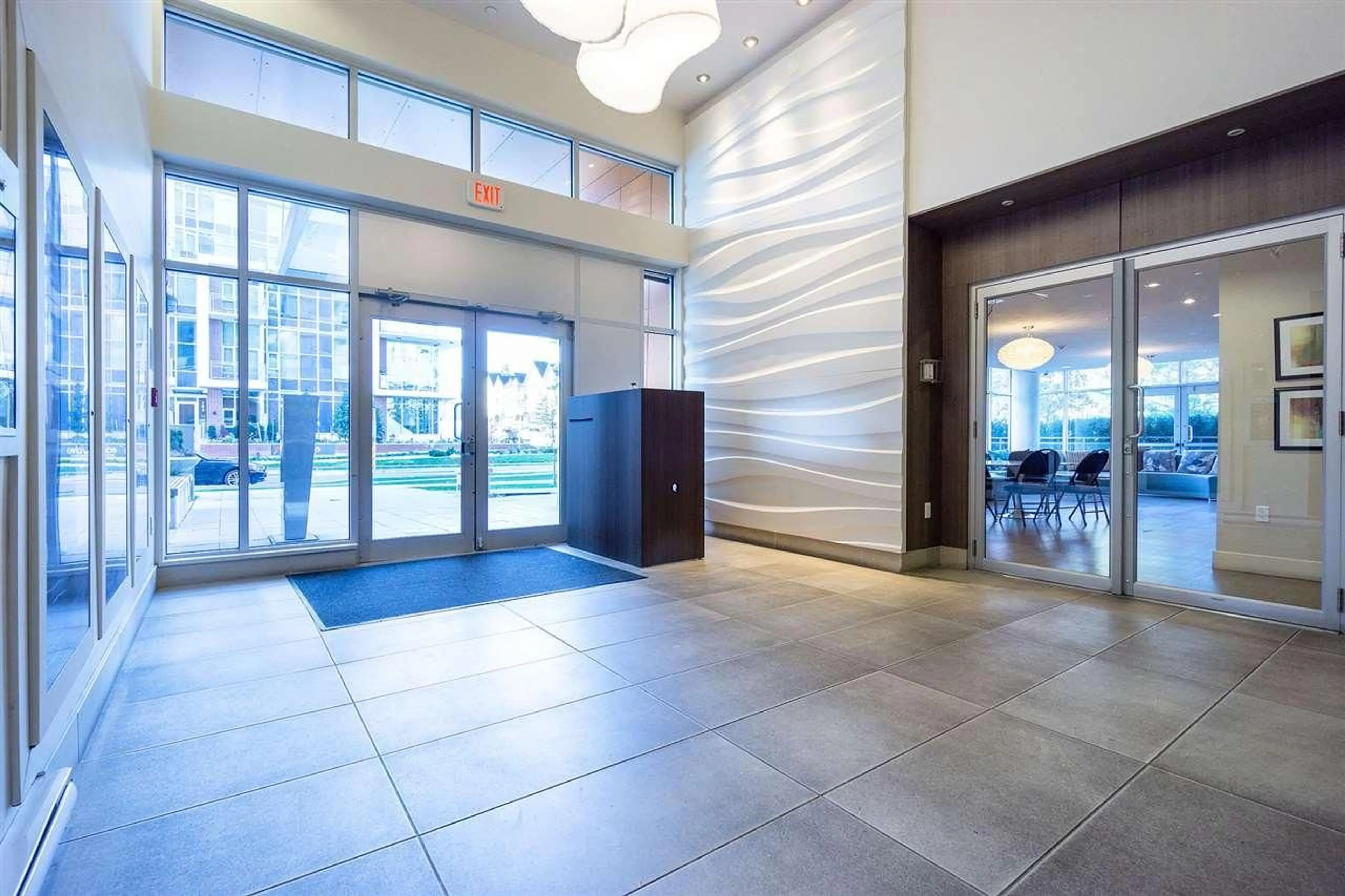 Indoor foyer for 2602 - 13303 CENTRAL AVENUE, Surrey British Columbia V3T0K6
