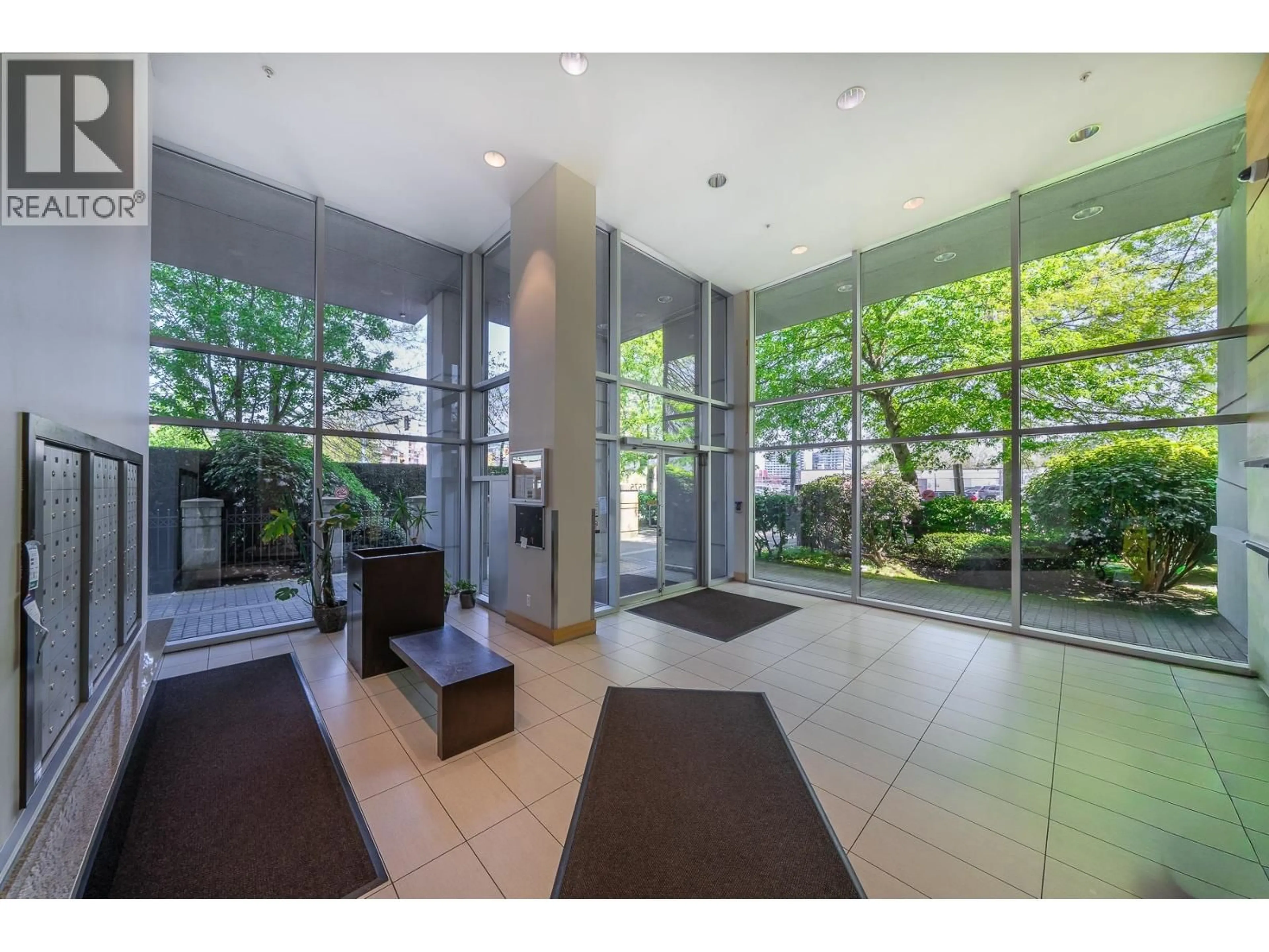 Indoor foyer for 1301 - 7575 ALDERBRIDGE WAY, Richmond British Columbia V6X4L1
